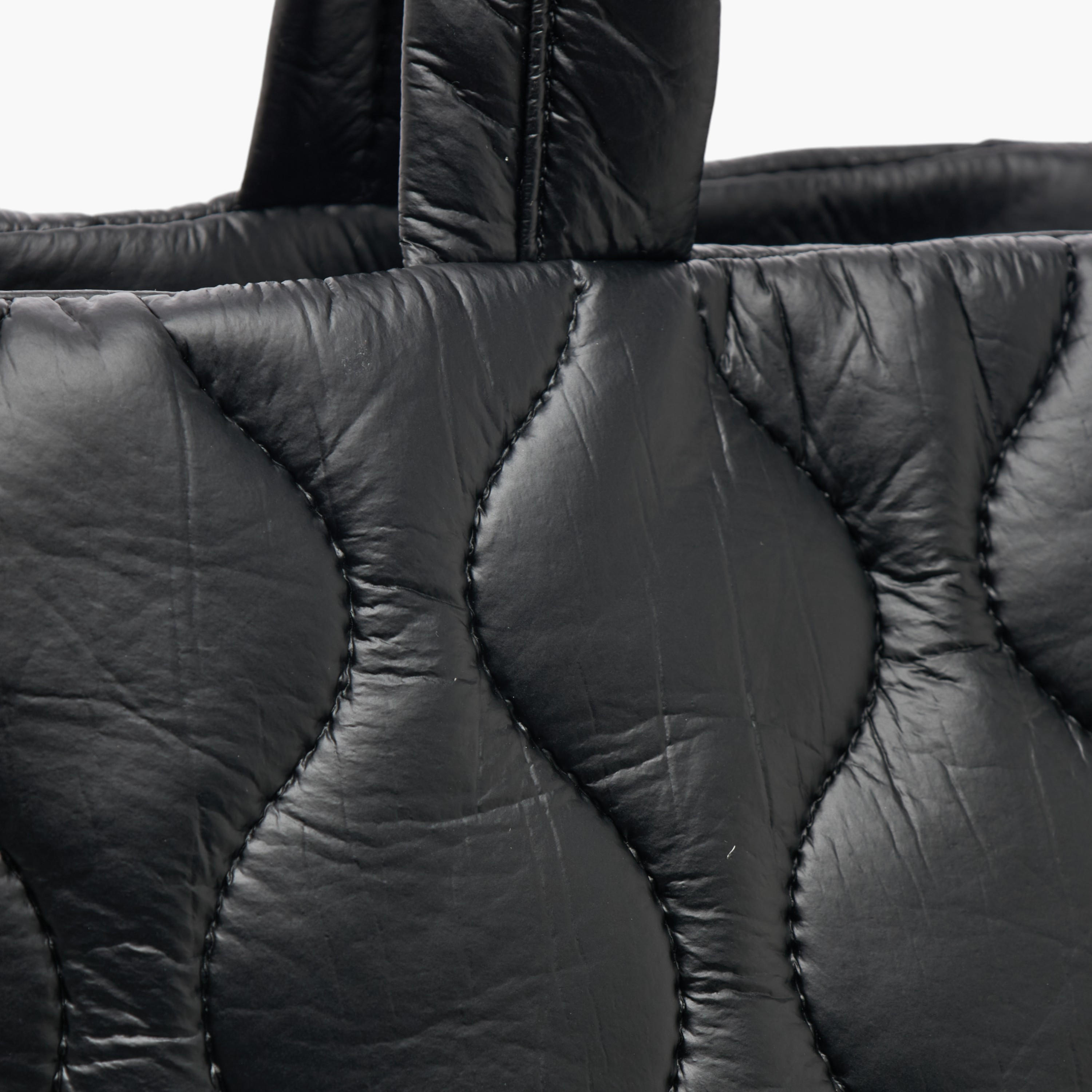 شنطة توتي مبطنة بمقابض مزدوجة وسحاب إغلاق-women-bagsandwallets-handbags-image-5