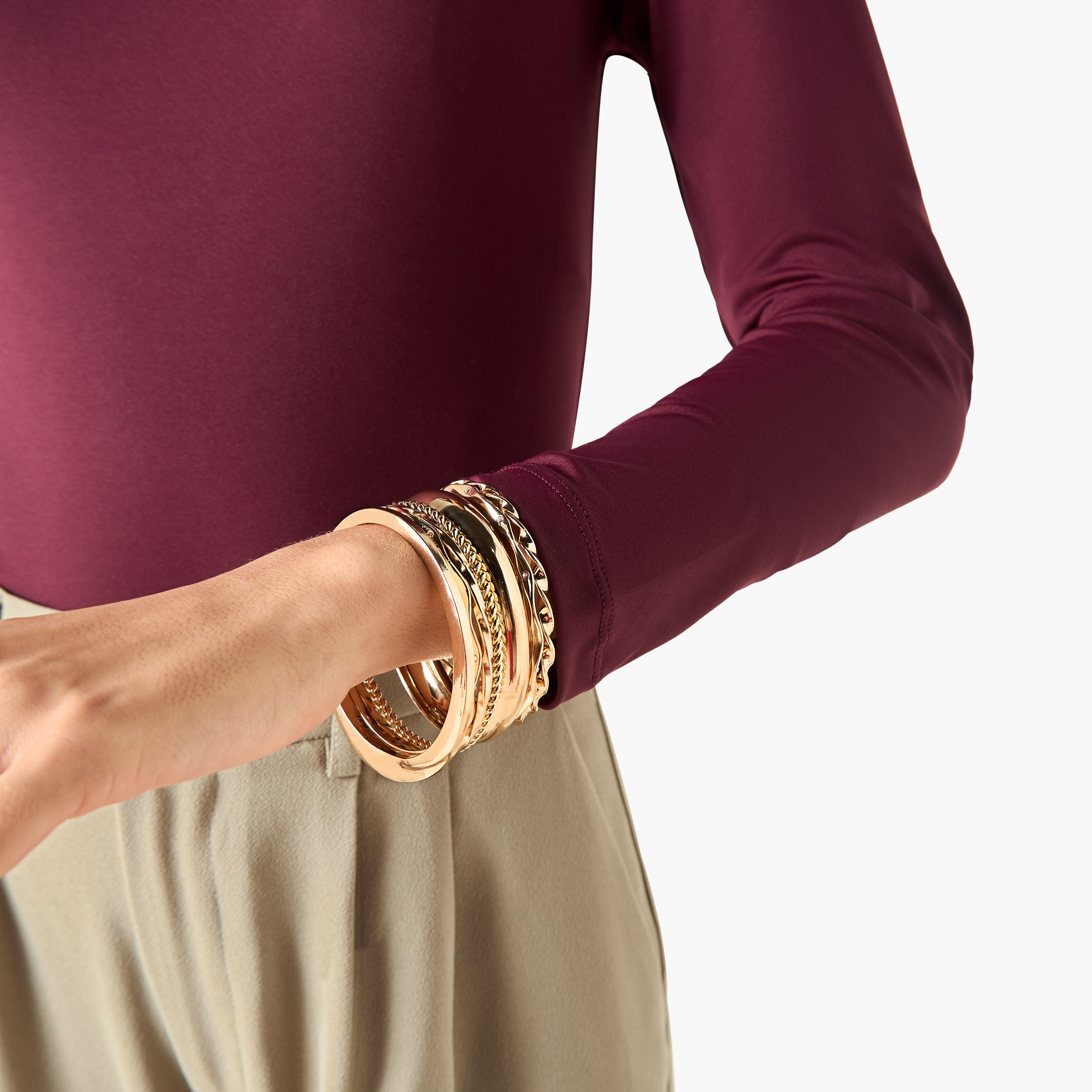 طقم أساور ميتاليك متنوعة-women-watchesandjewellery-jewellery-banglesandbracelets-image-9