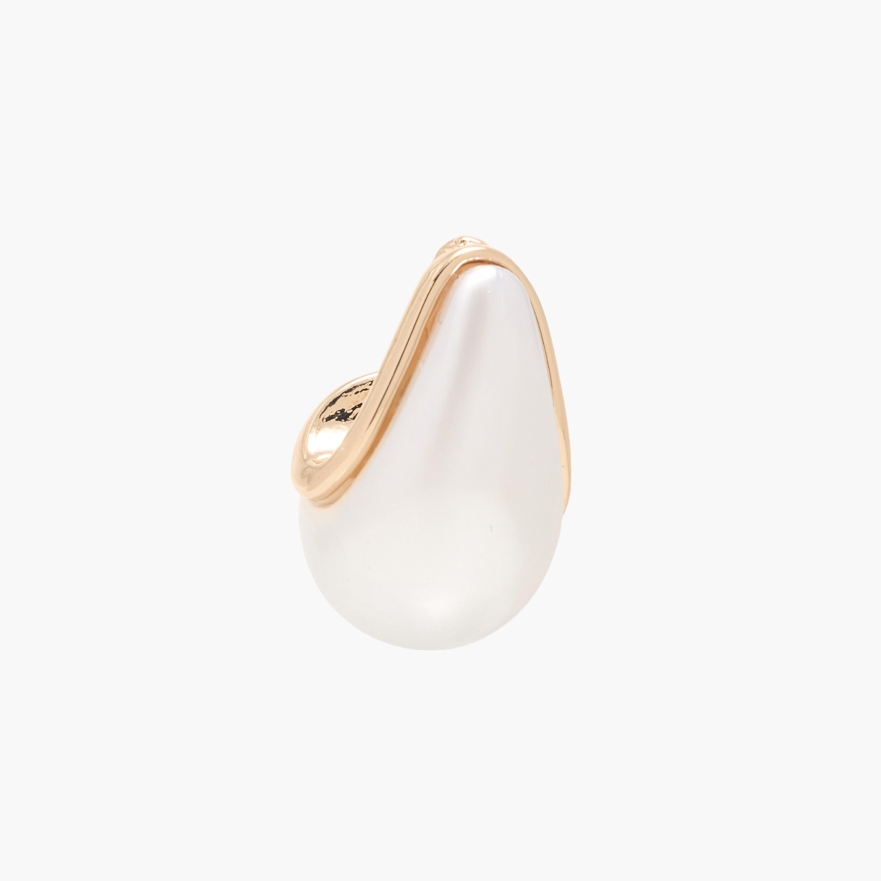 أقراط مرصّعة مزيّنة بمكبس إغلاق خلفي-women-watchesandjewellery-jewellery-earrings-image-3