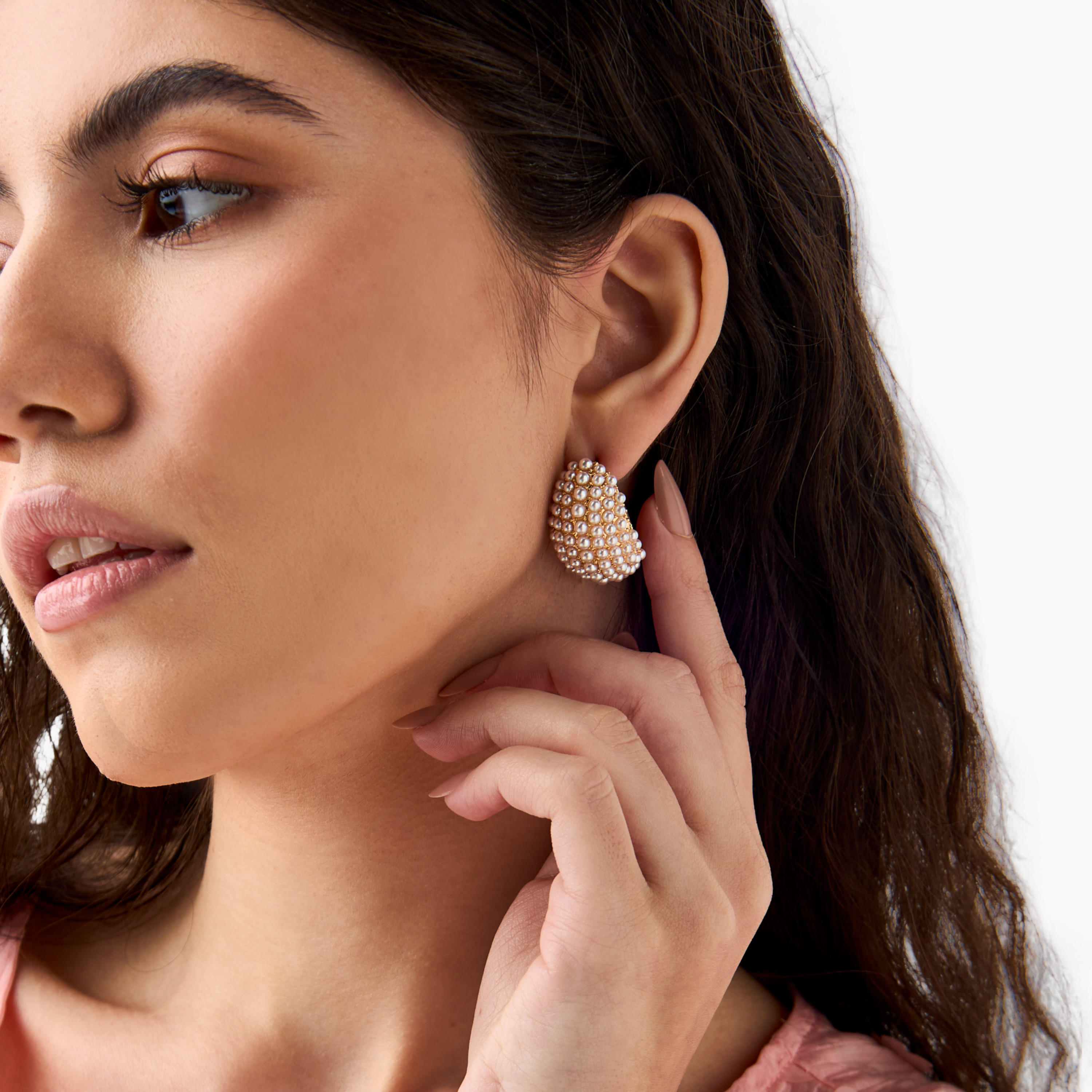 حلق مزين باللؤلؤ بمشبك إغلاق خلفي-women-watchesandjewellery-jewellery-earrings-image-2