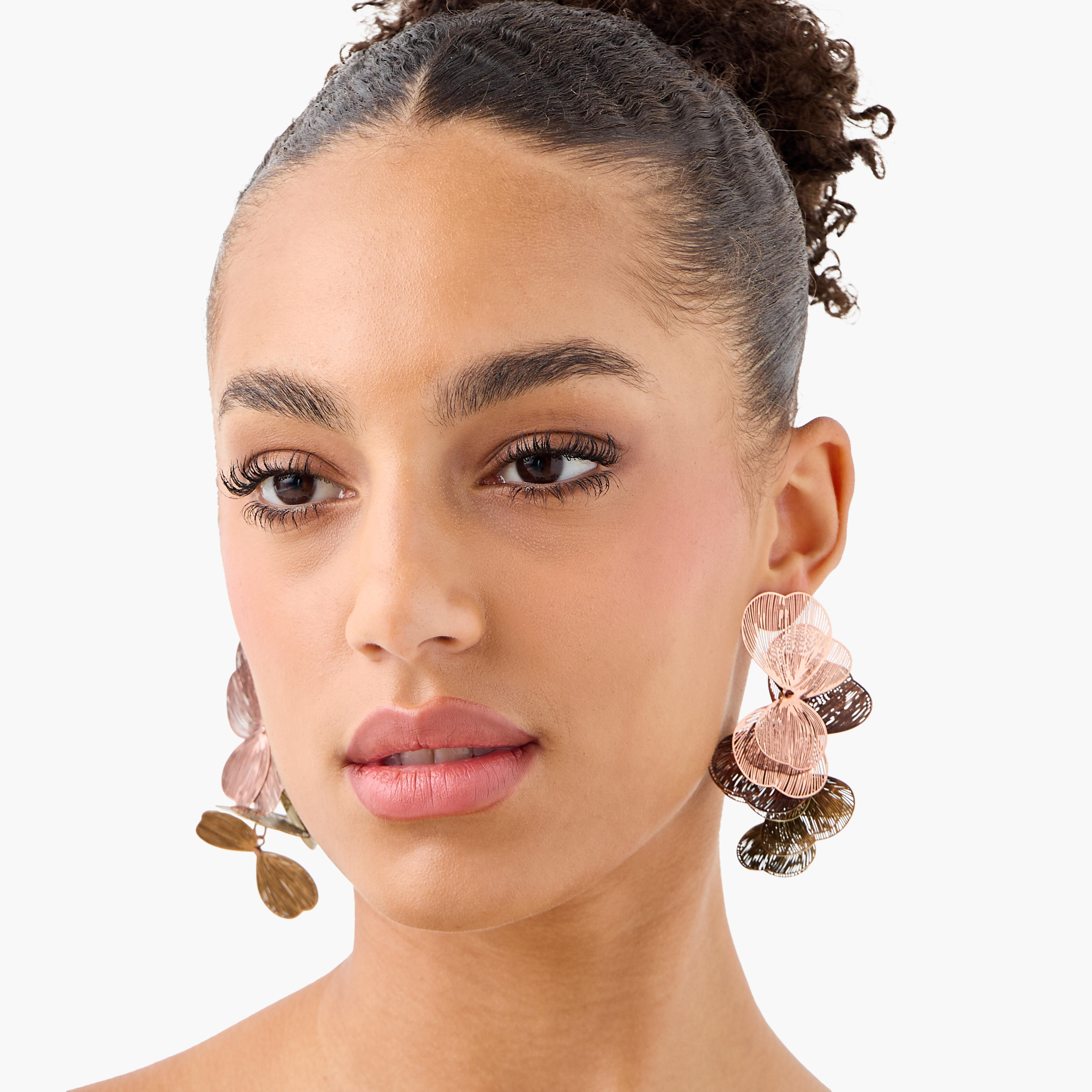 حلق ميتاليك بمكبس إغلاق خلفي-women-watchesandjewellery-jewellery-earrings-image-4