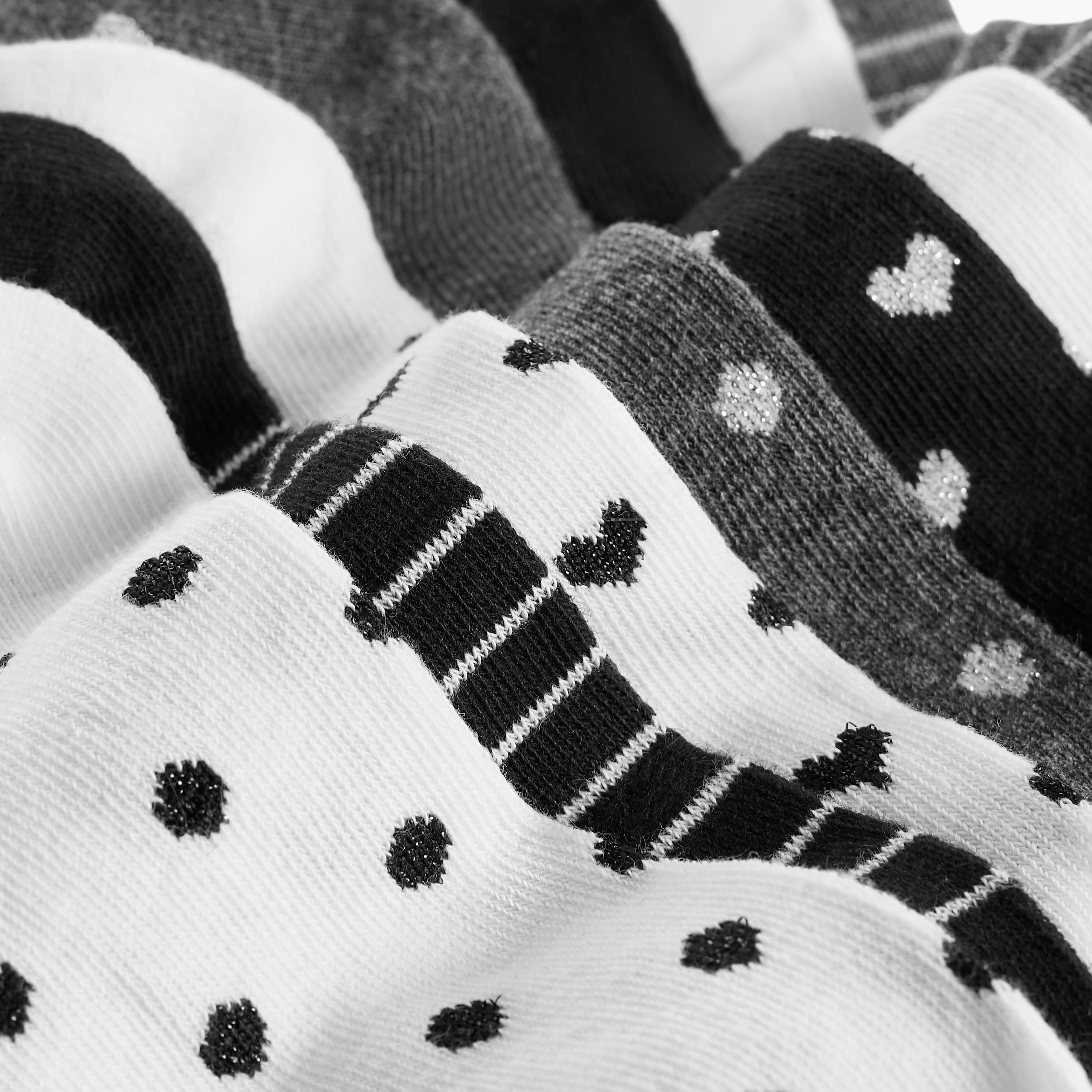طقم جوارب 7 أزواج متنوّعة بطول الكاحل-women-socksandstockings-image-3