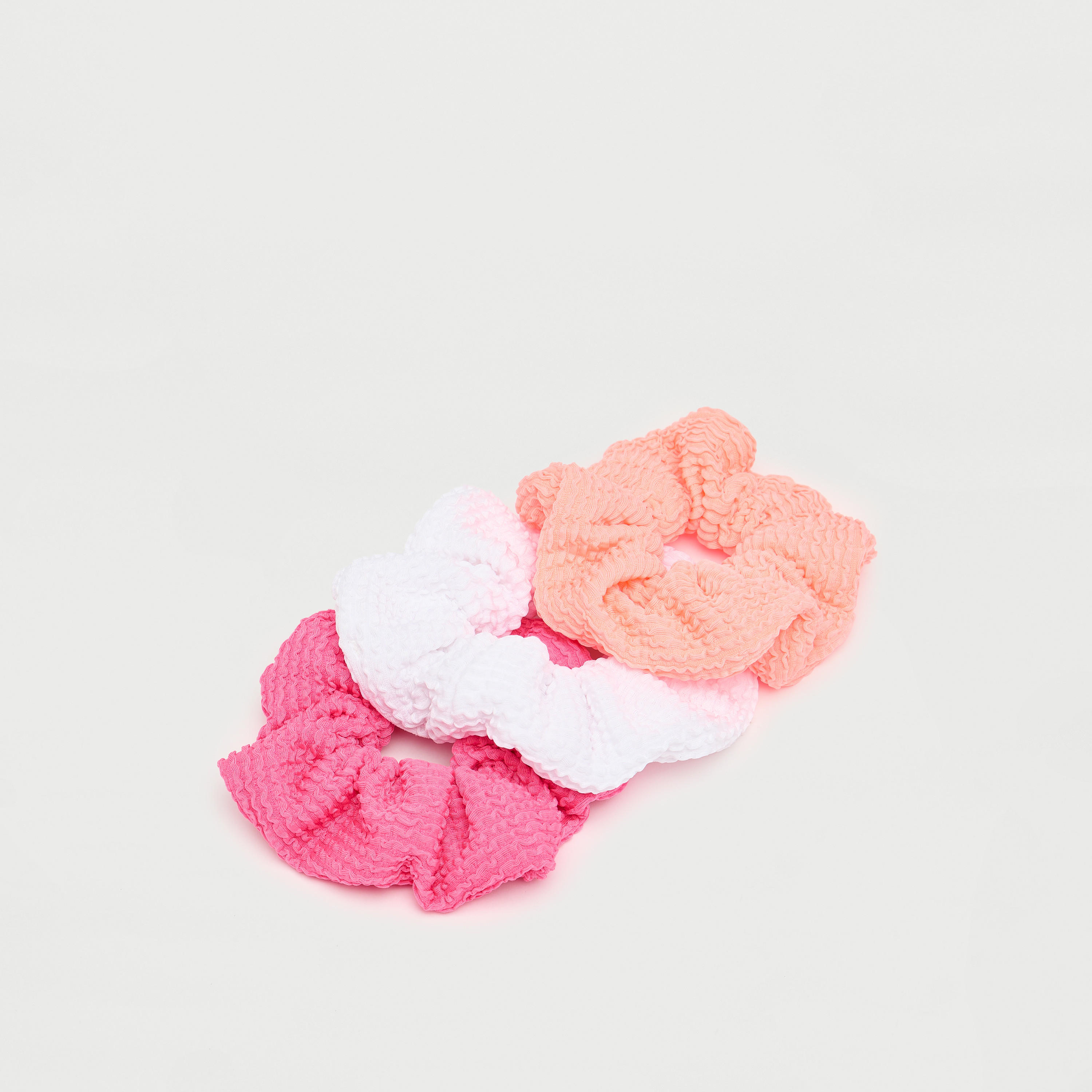 سكرنشي شعر بارزة الملمس - مجموعة 3 قطع-women-hairaccessories-scrunchies-image-4