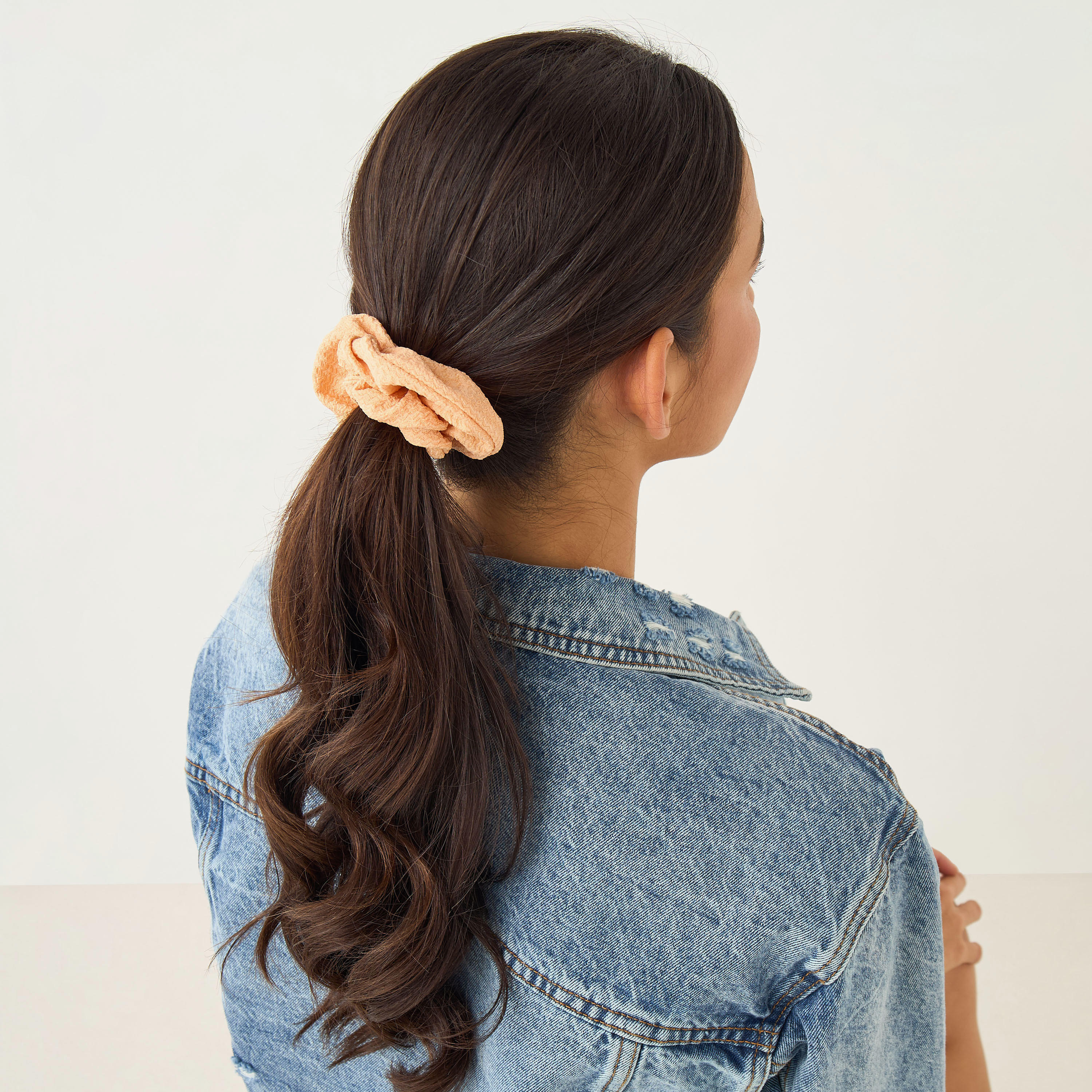 ربطات شعر بارزة الملمس - طقم 3 قطع-women-hairaccessories-scrunchies-image-4