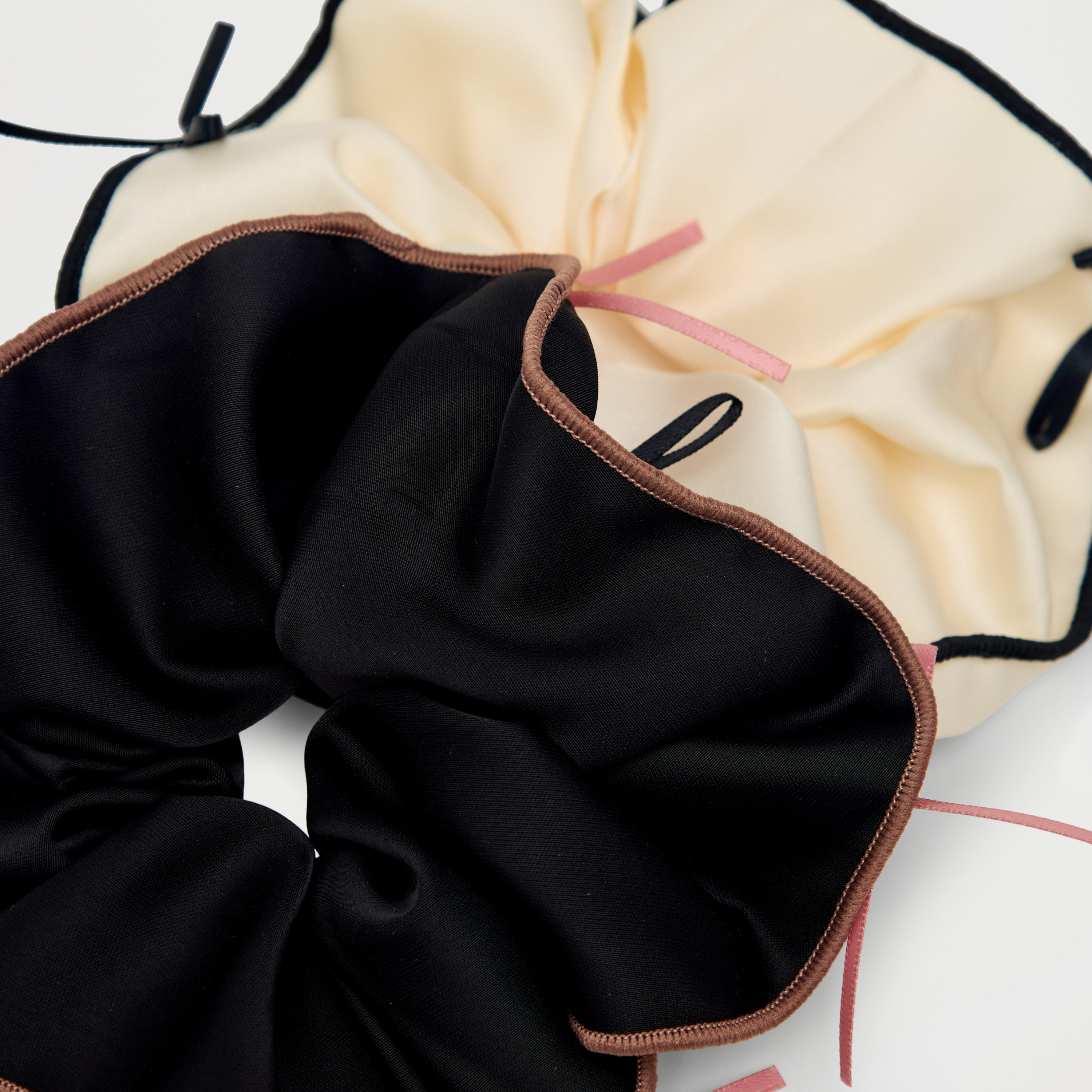 Set of 2 - Bow Applique Hair Scrunchie-women-hairaccessories-scrunchies-image-5