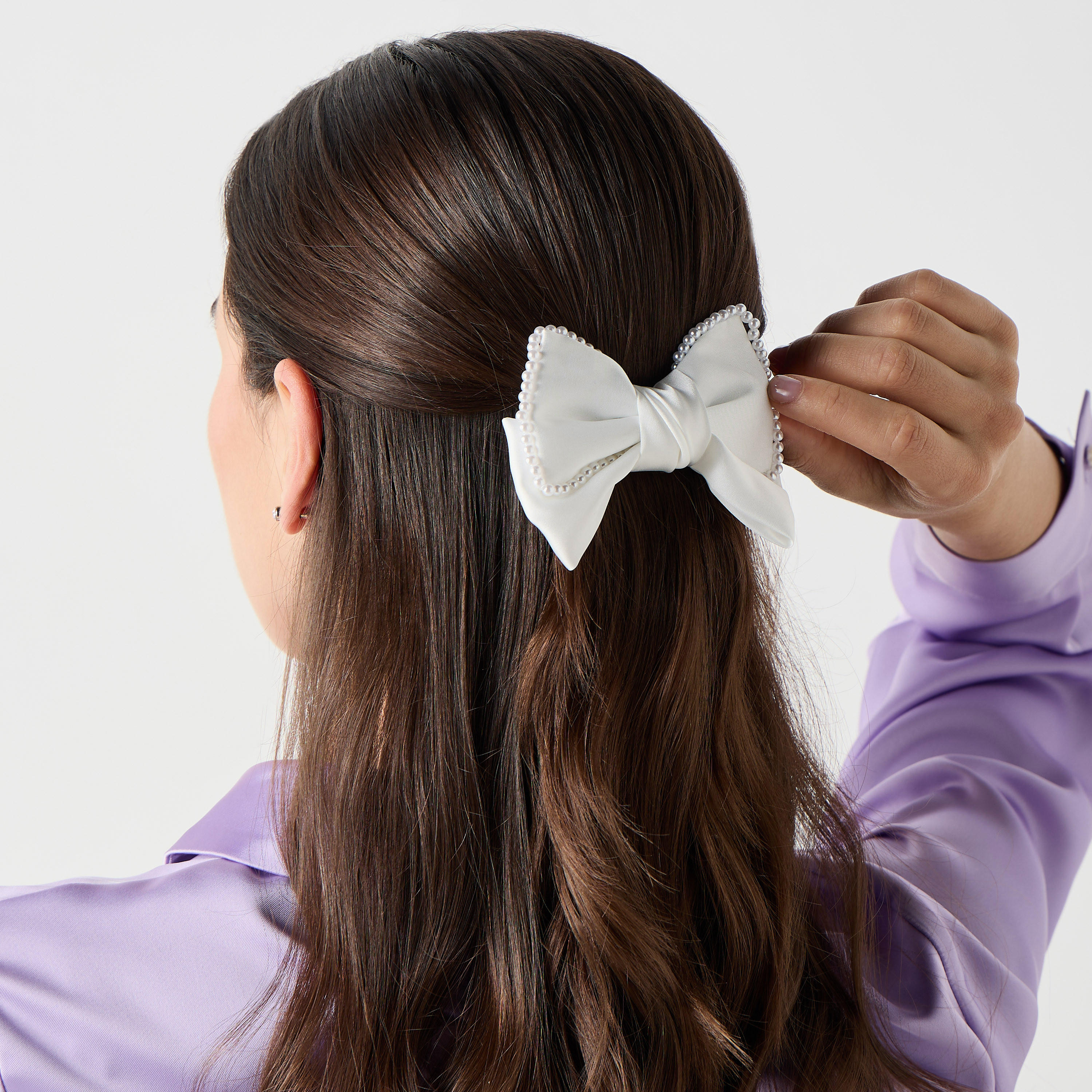 مشبك شعر فيونكة بتزيينات لؤلؤ - عبوة من قطعتين-women-hairaccessories-clips-image-2