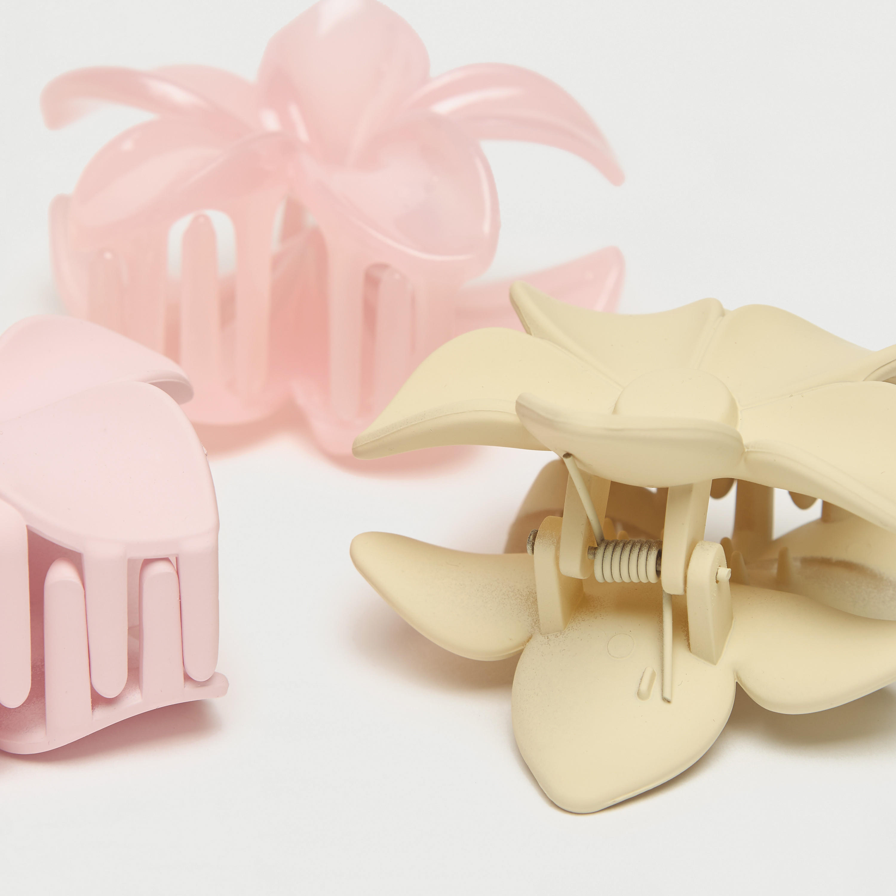Set of 4 - Floral Shaped Hair Clip-women-hairaccessories-clips-image-5