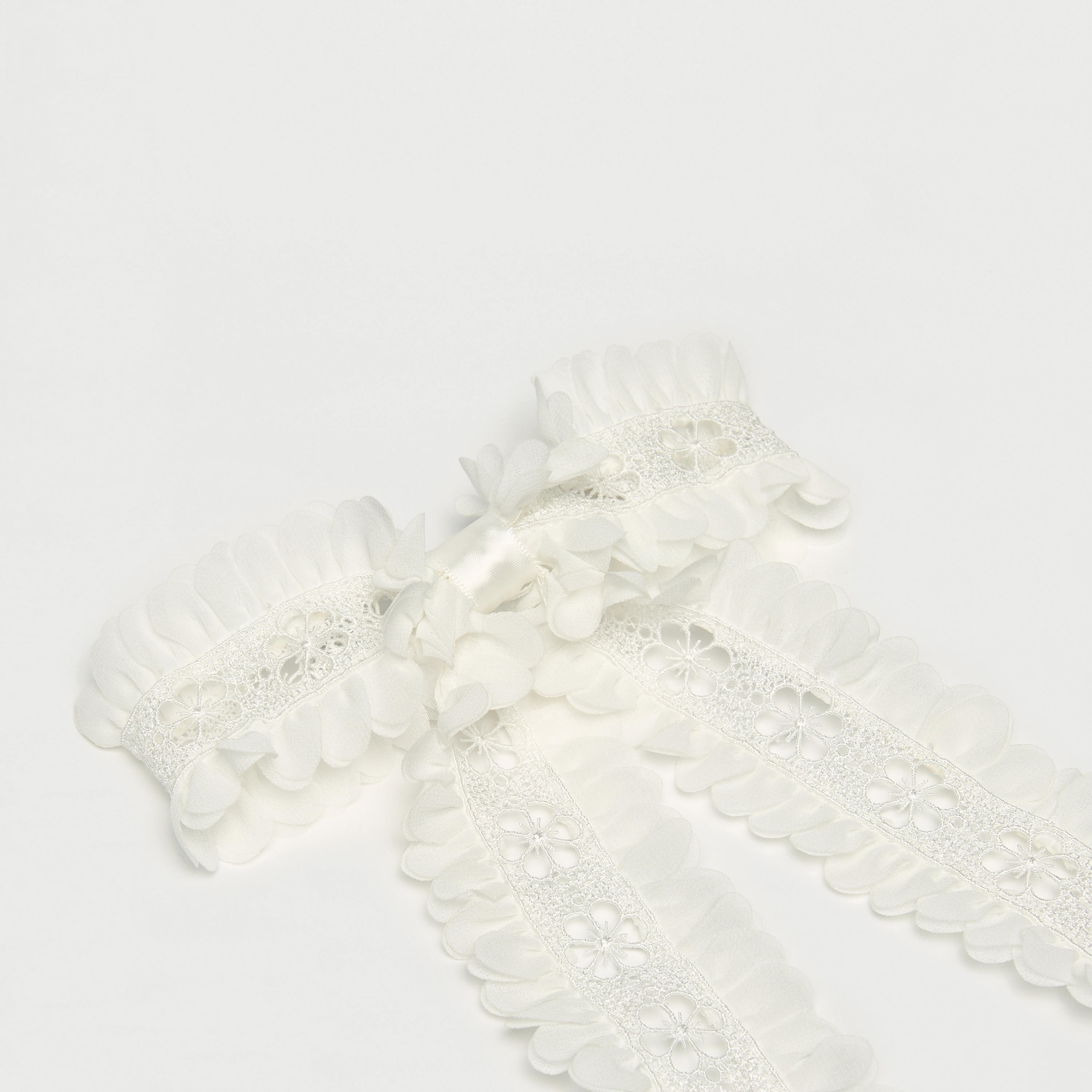 مشبك شعر باريت بتصميم فيونكة-women-hairaccessories-clips-image-3