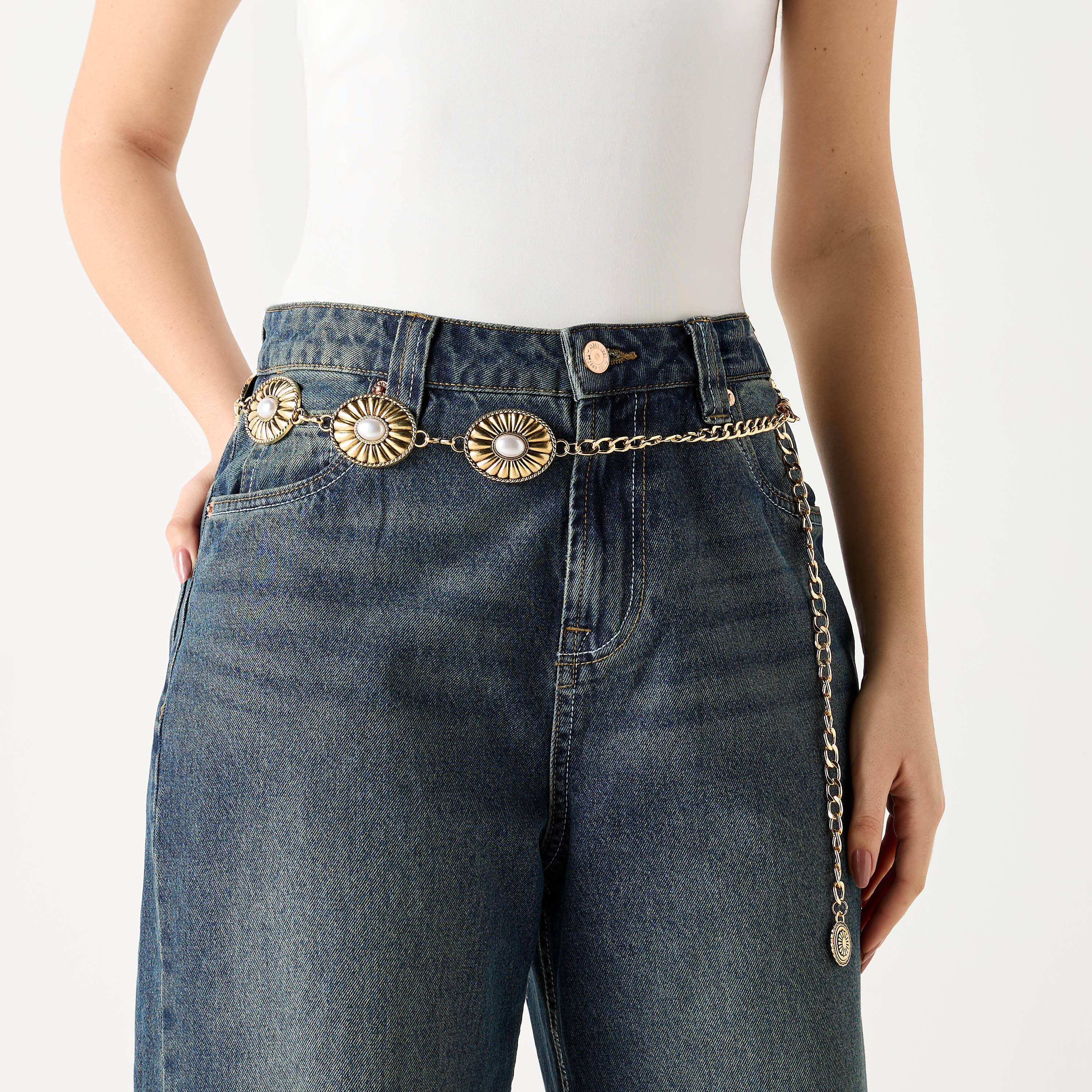 حزام بمشبك إغلاق وتزيينات لؤلؤ-women-clothingaccessories-belts-image-2