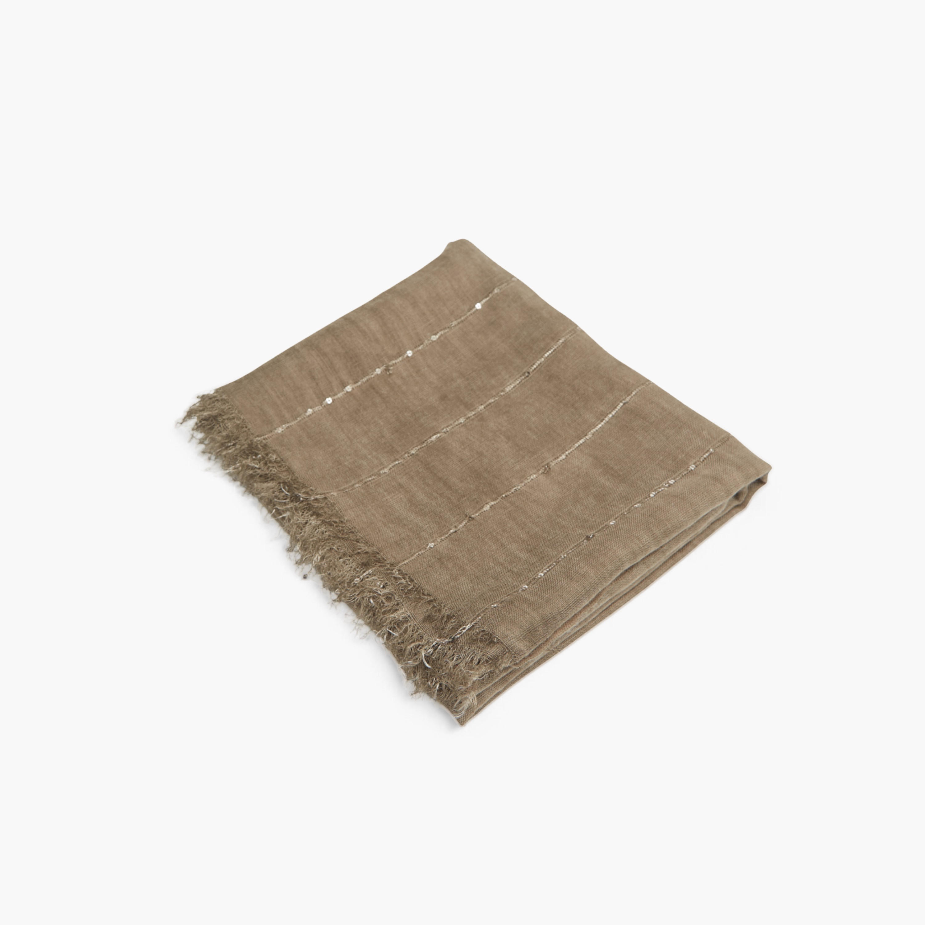 شال مزيّن بتفاصيل شراشيب-women-clothingaccessories-scarves-image-3