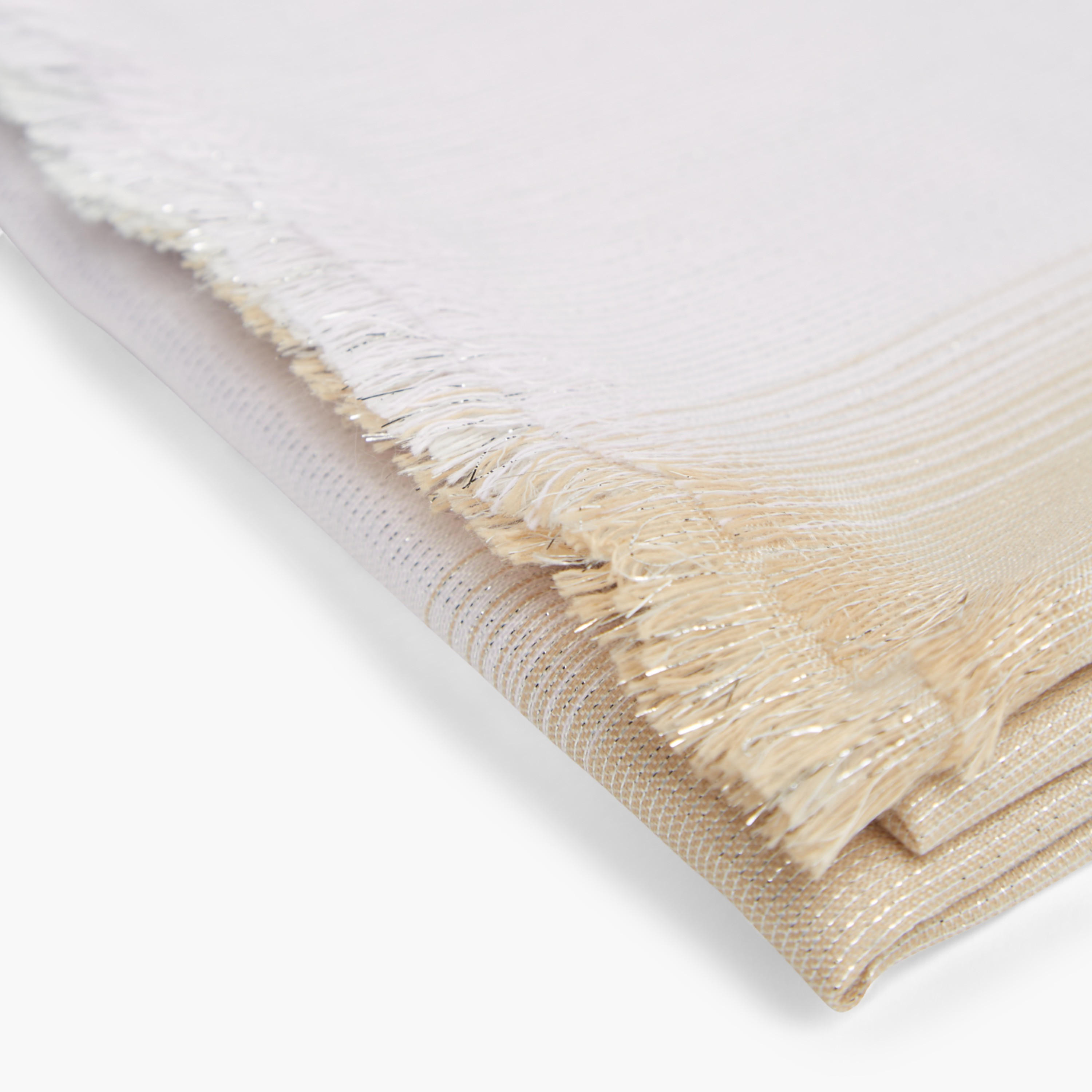 وشاح بارز الملمس بتفاصيل شراشيب-women-clothingaccessories-scarves-image-4