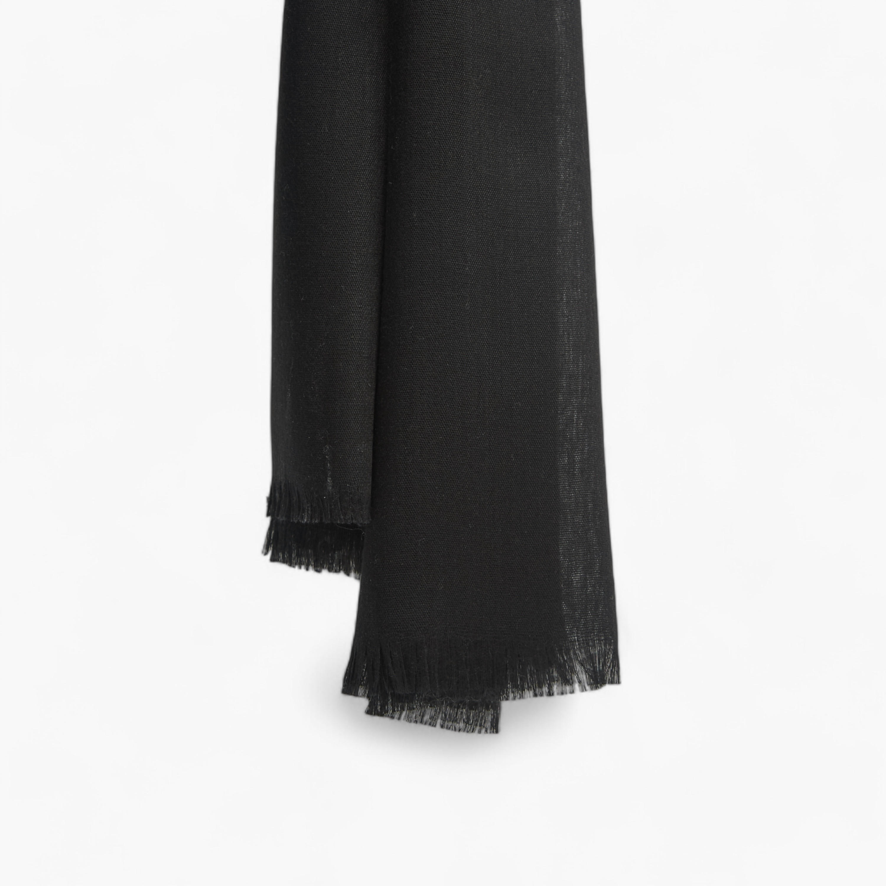 وشاح سادة بتفاصيل شراشيب-women-clothingaccessories-scarves-image-4
