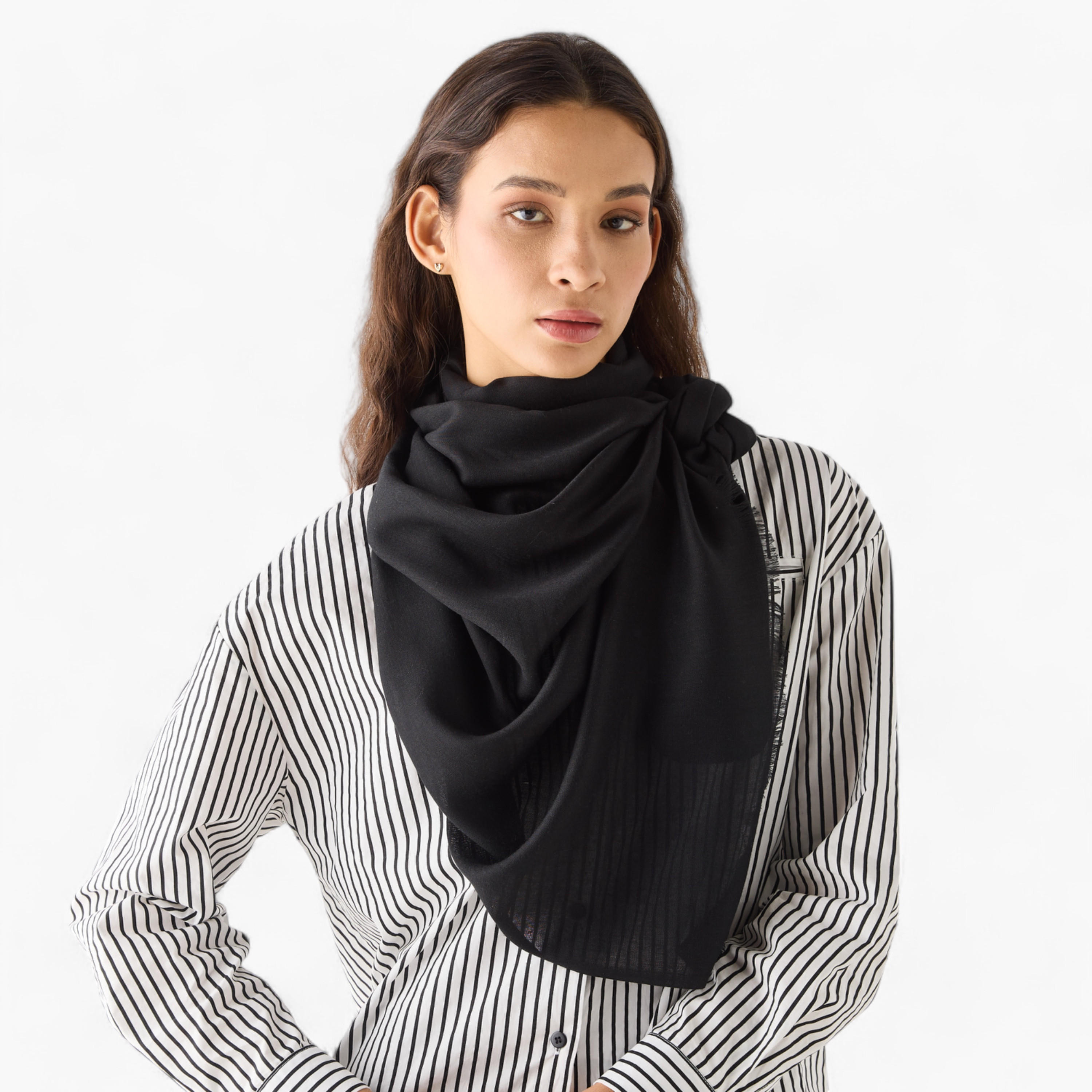 وشاح سادة بتفاصيل شراشيب-women-clothingaccessories-scarves-image-3