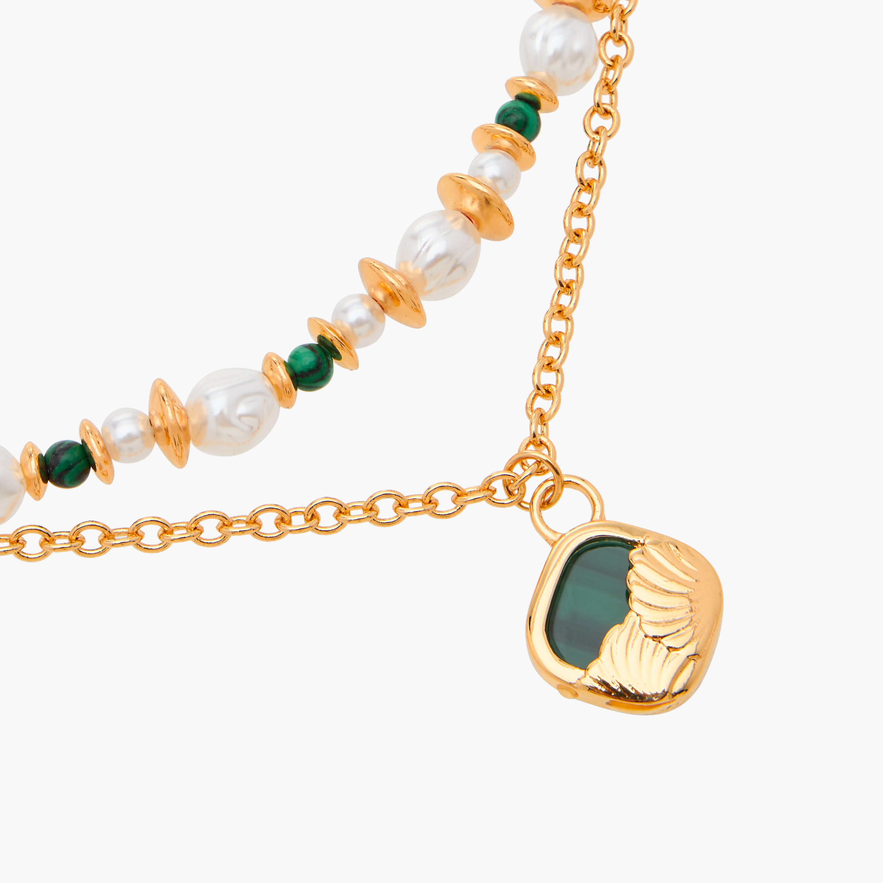 عقد مزين بطبقات ومشبك إغلاق-women-watchesandjewellery-jewellery-necklacesandpendants-image-5