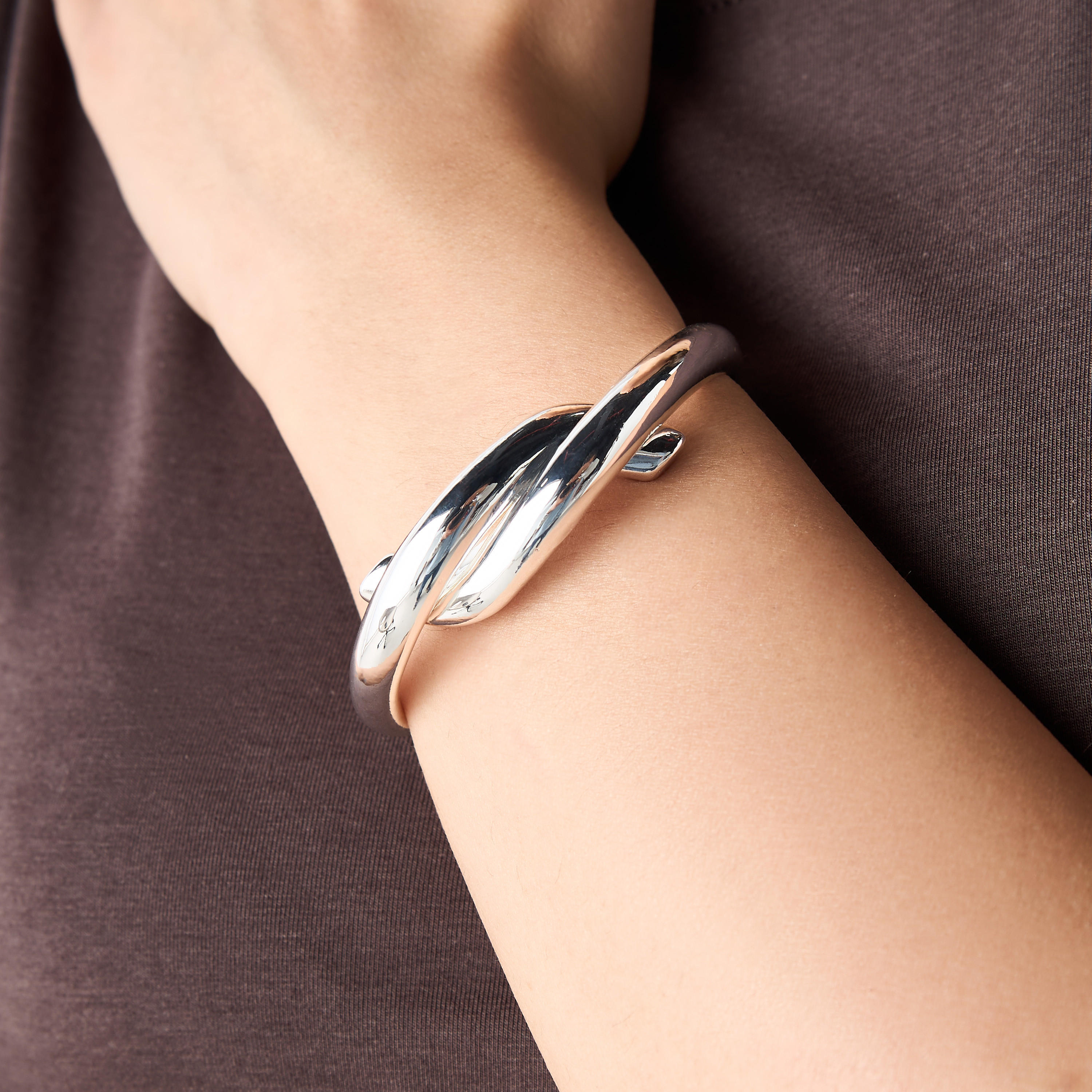 Metallic Cuff Bangle-women-watchesandjewellery-jewellery-banglesandbracelets-image-2
