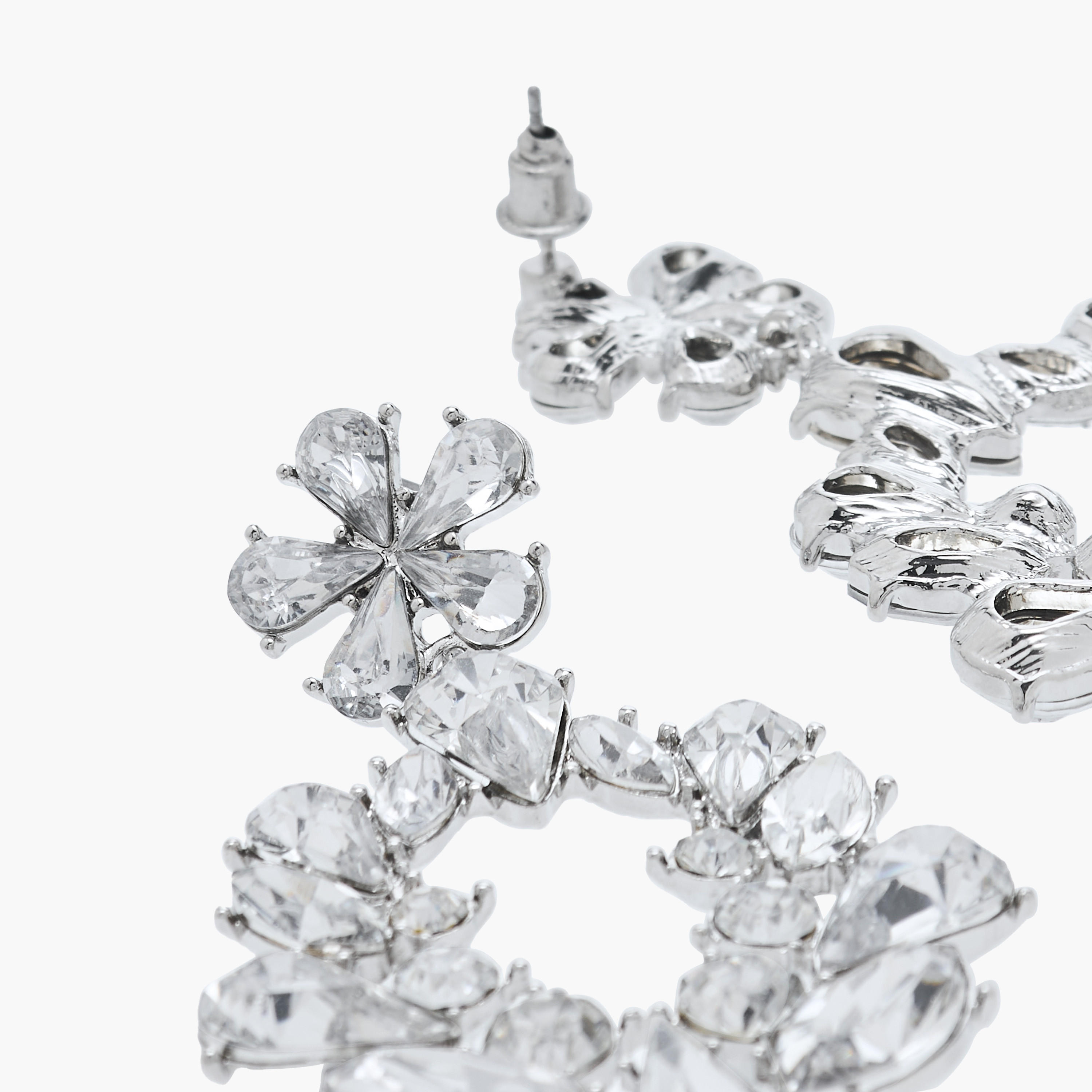 حلق متدلي مزين بالأحجار بمكبس إغلاق خلفي-women-watchesandjewellery-jewellery-earrings-image-6