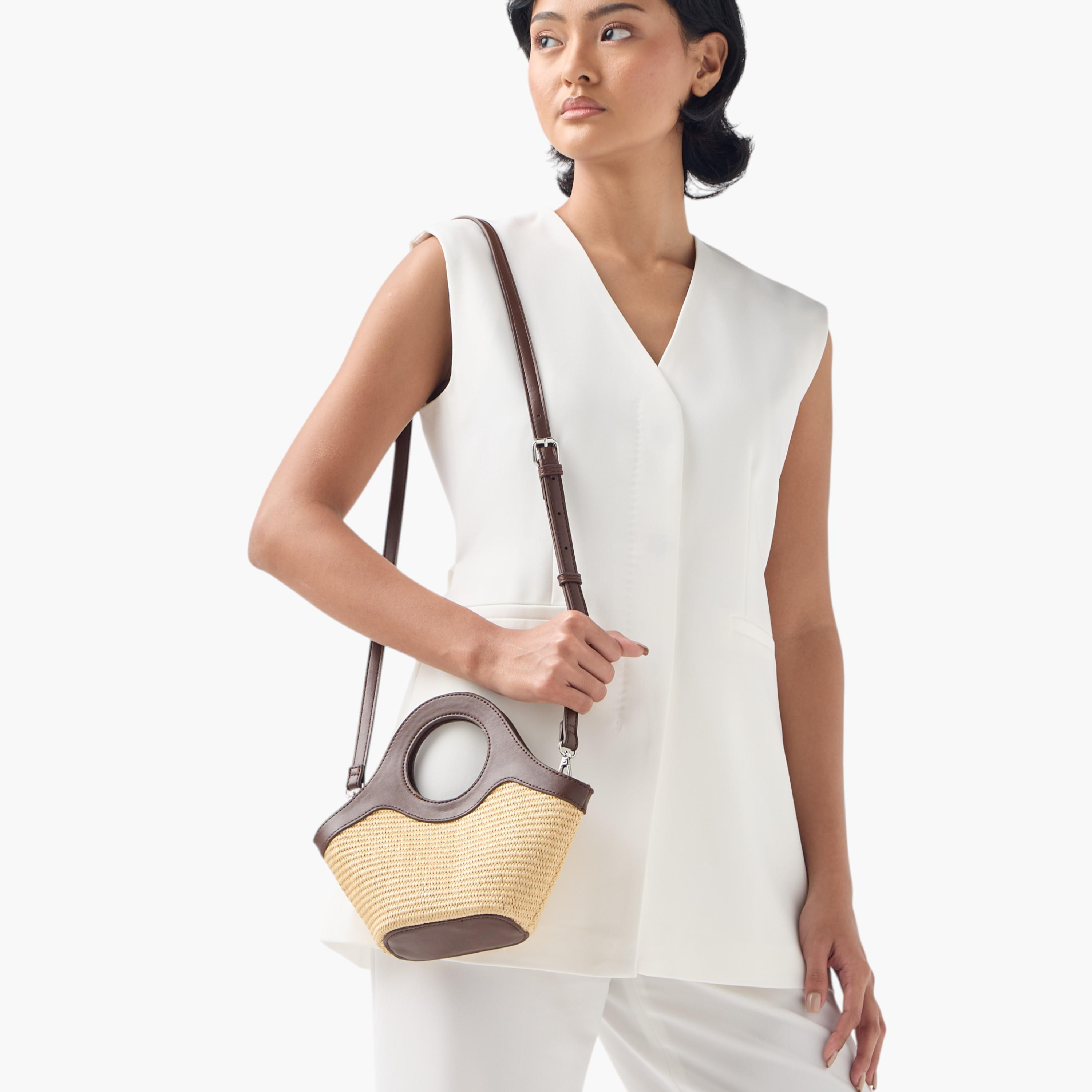 شنطة كروس بودي قش بارزة الملمس بحزام قابل للتعديل وزر إغلاق-women-bagsandwallets-handbags-image-2