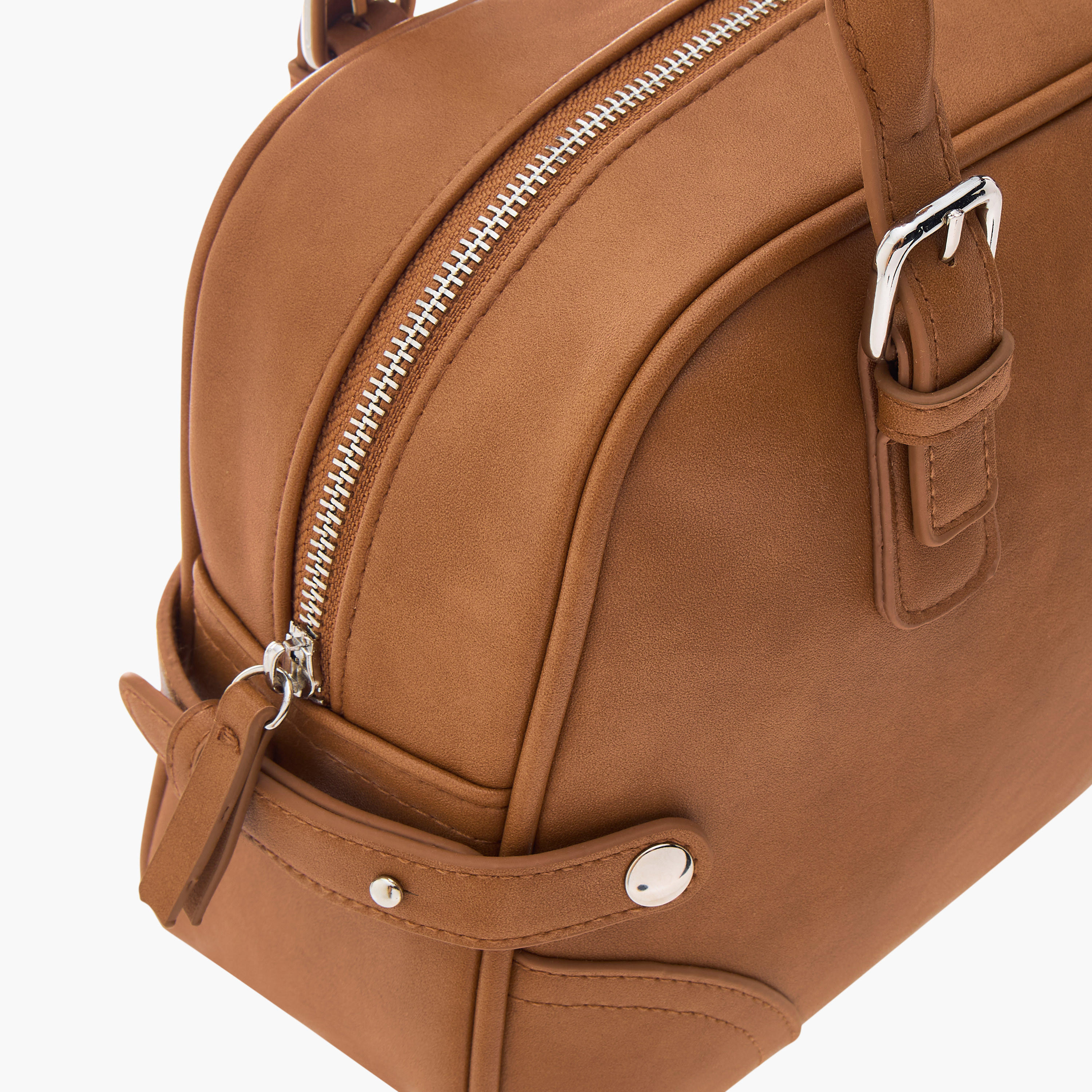 شنطة كتف بمقبض مزدوج وسحاب إغلاق وتفاصيل إبزيم-women-bagsandwallets-handbags-image-5