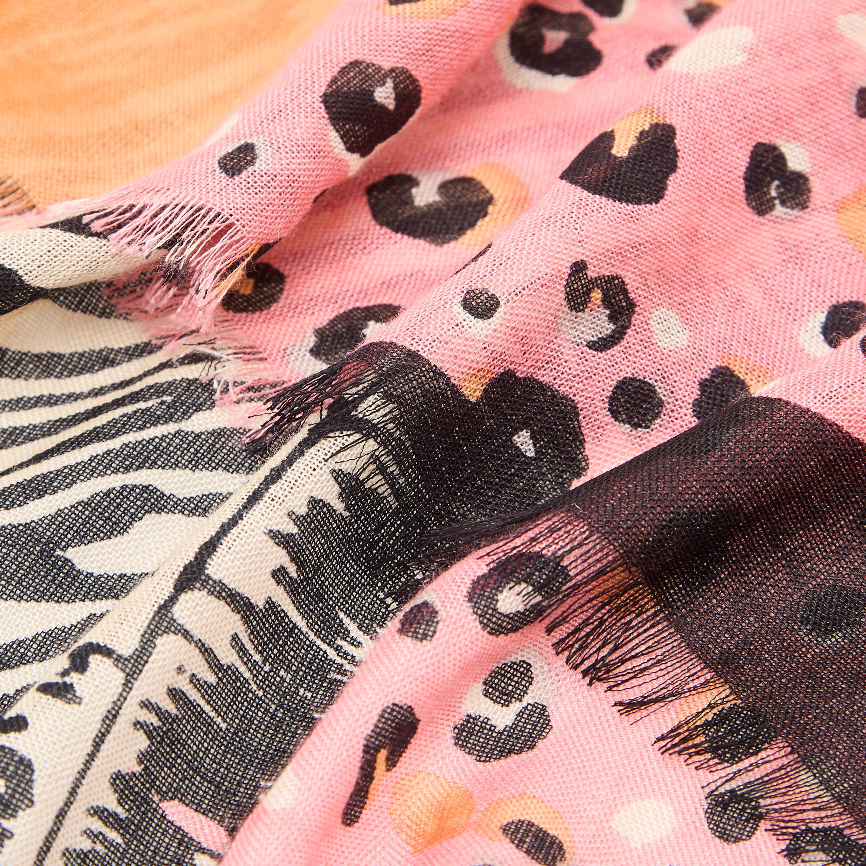 وشاح بطبعات-women-clothingaccessories-scarves-image-1