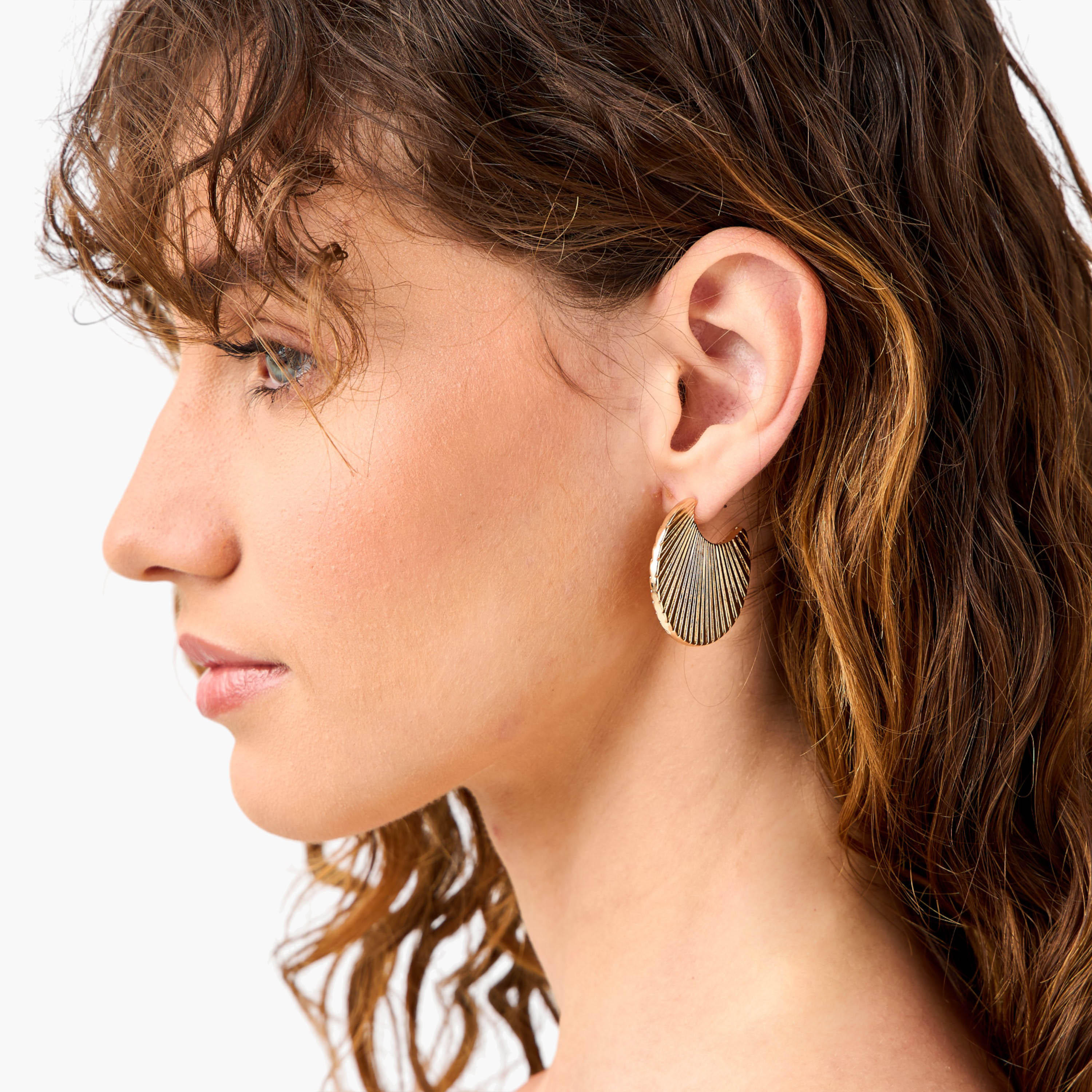 حلقان متنوعة بمكبس إغلاق خلفي - طقم 3 قطع-women-watchesandjewellery-jewellery-earrings-image-4