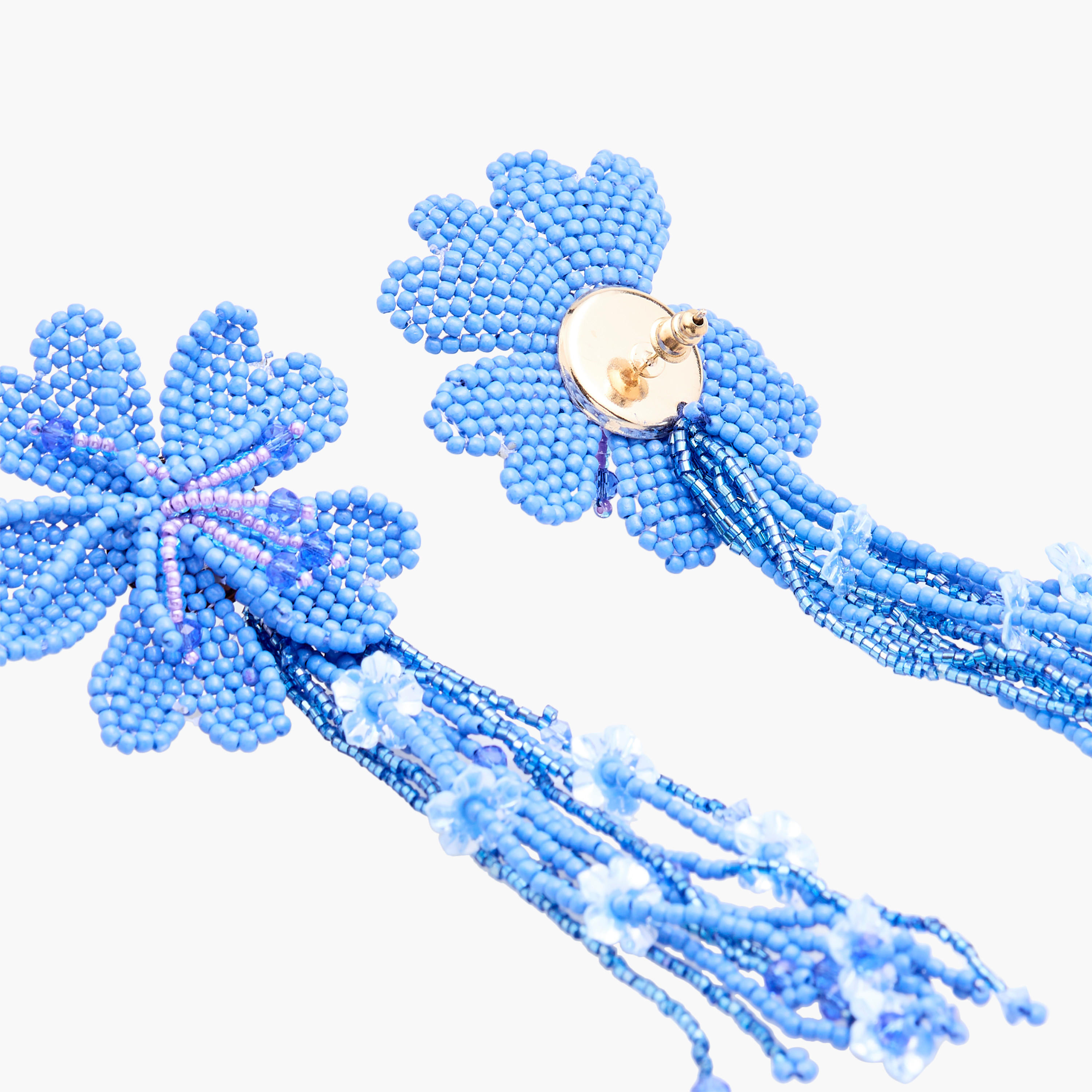 حلق بتصميم زهري مرصع بالخرز وشُرّابات ومكبس إغلاق خلفي-women-watchesandjewellery-jewellery-earrings-image-1