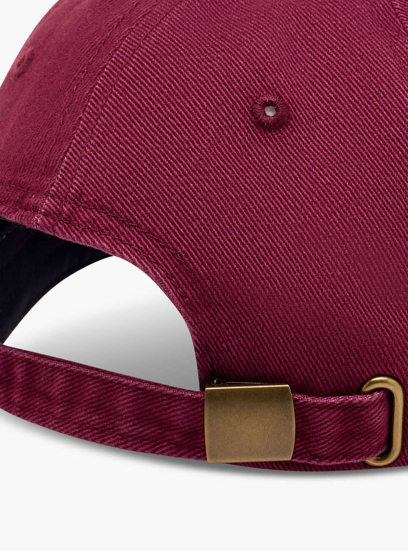 كاب مطرز وحزام بإبزيم إغلاق-women-clothingaccessories-capsandhats-image-2