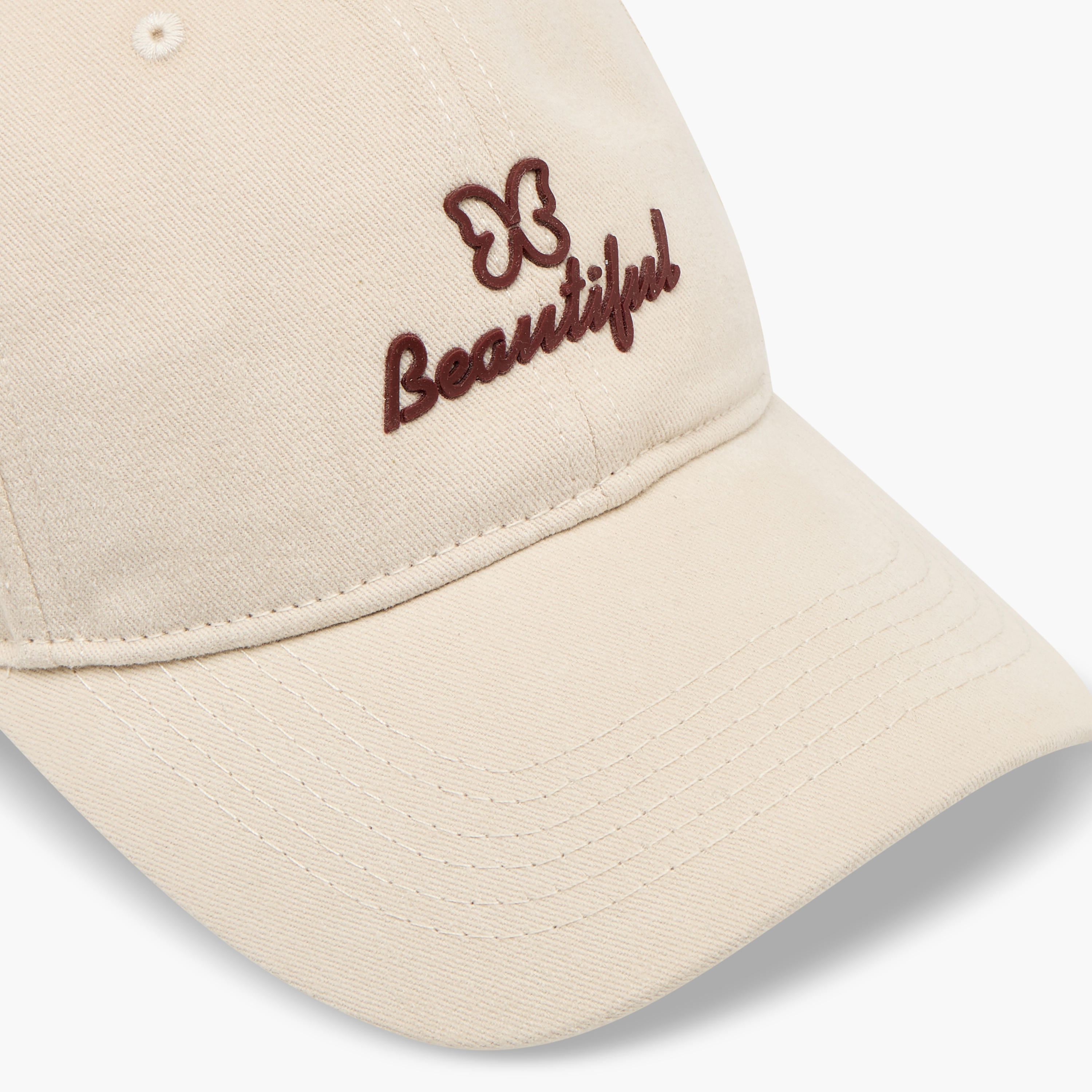 كاب بتفاصيل نقوش وبحزام وإبزيم إغلاق-women-clothingaccessories-capsandhats-image-3