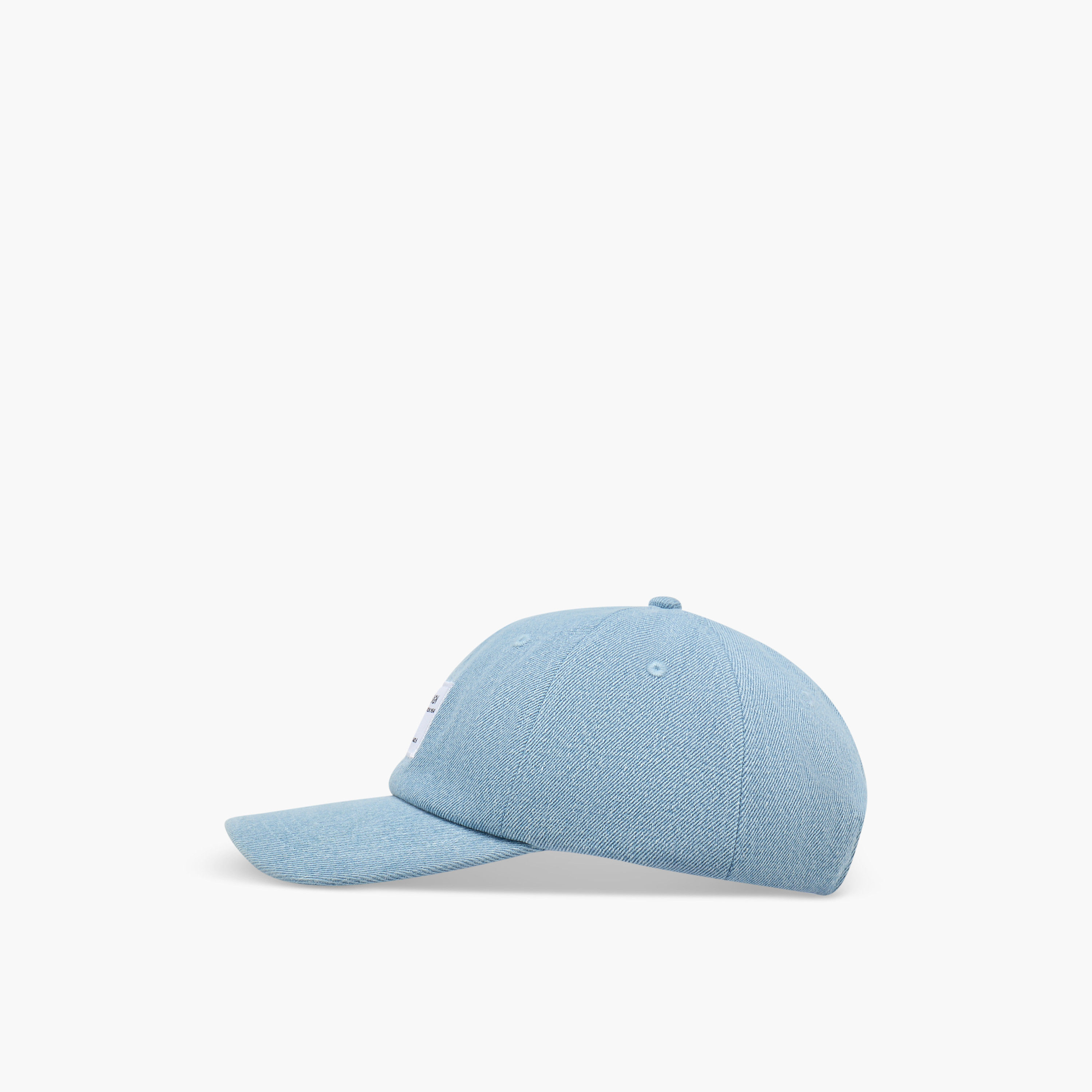 كاب بتفاصيل زخارف وبحزام وإبزيم إغلاق-women-clothingaccessories-capsandhats-image-4
