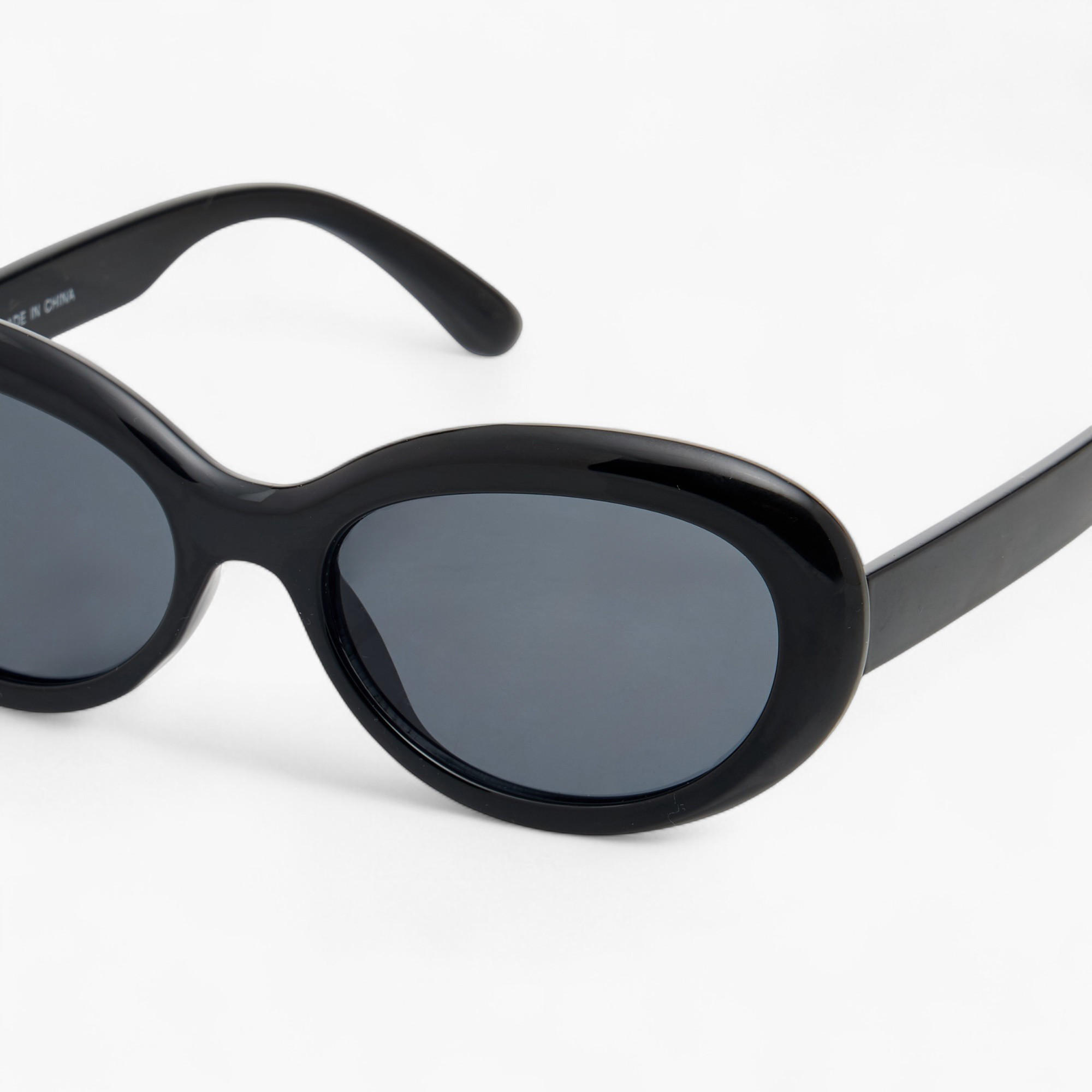 نظارة شمسية بعدسات ملونة-women-sunglasses-image-1