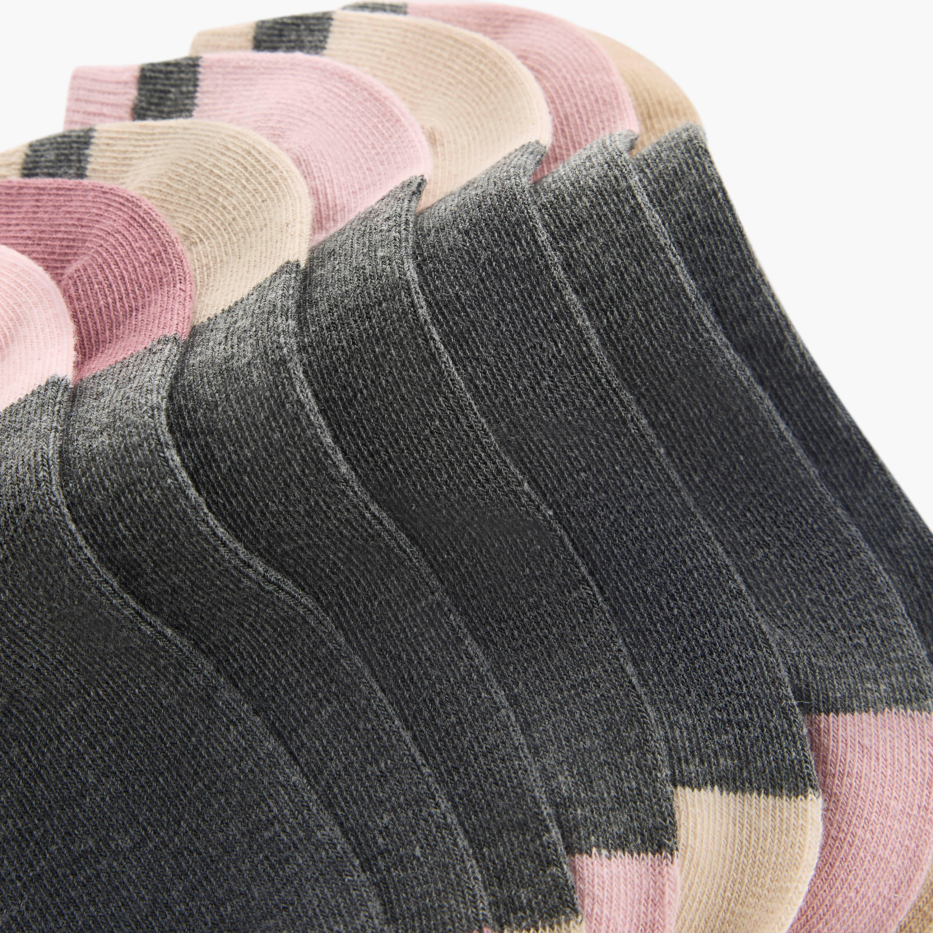 Set of 7 - Colourblock Ankle Length Socks with Antibacterial Protection-women-socksandstockings-image-4