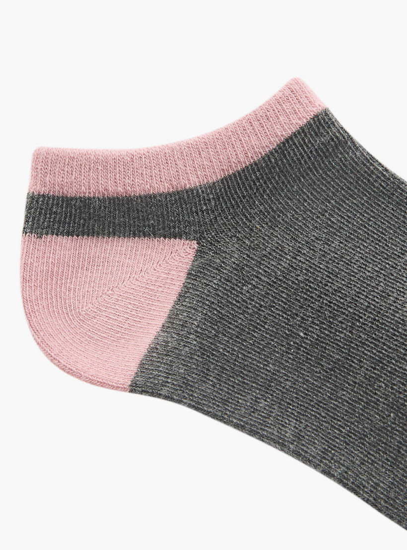 Set of 7 - Colourblock Ankle Length Socks with Antibacterial Protection-women-socksandstockings-image-5