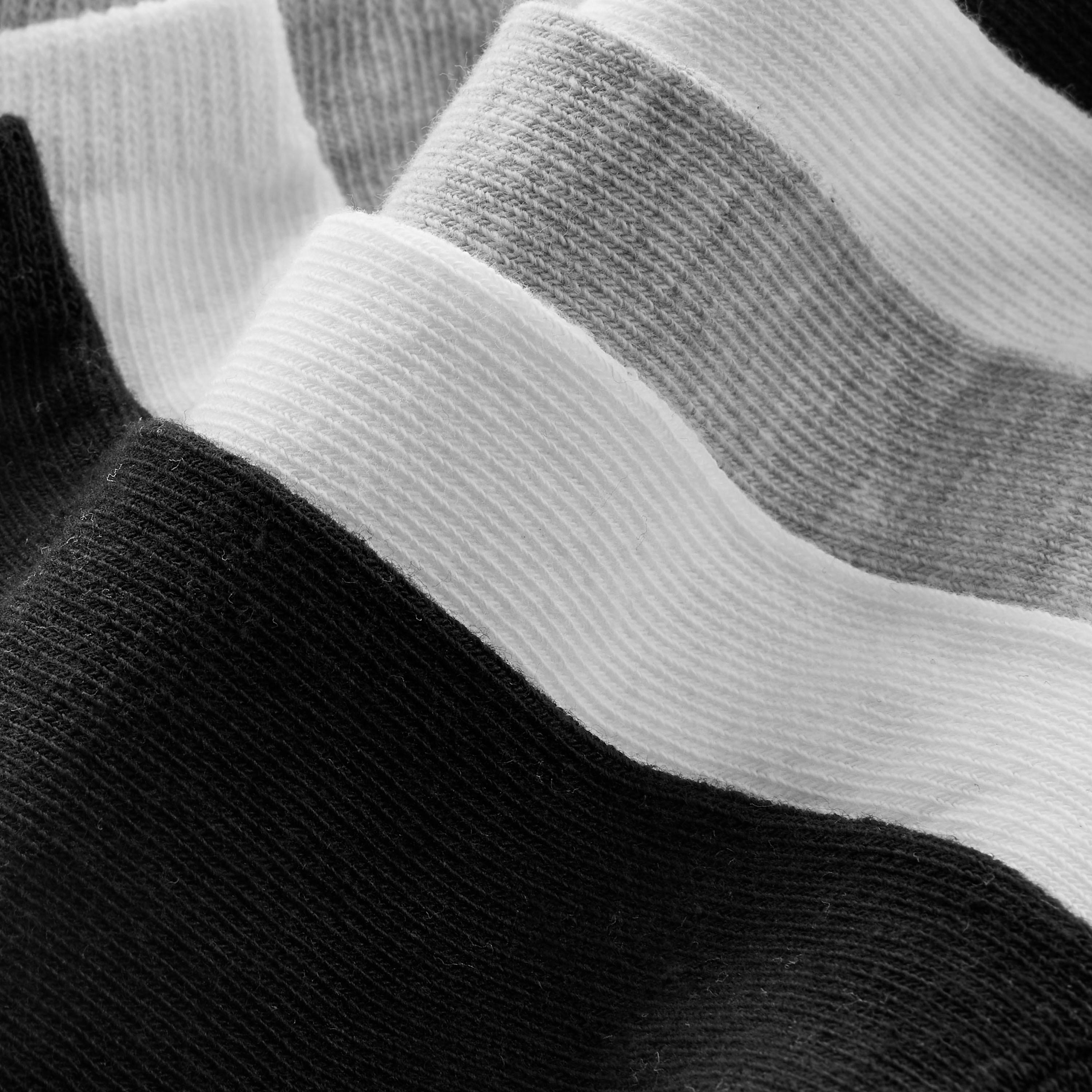 طقم جوارب مضلعة 5 أزواج بطول الكاحل وحماية من البكتيريا-women-socksandstockings-image-4