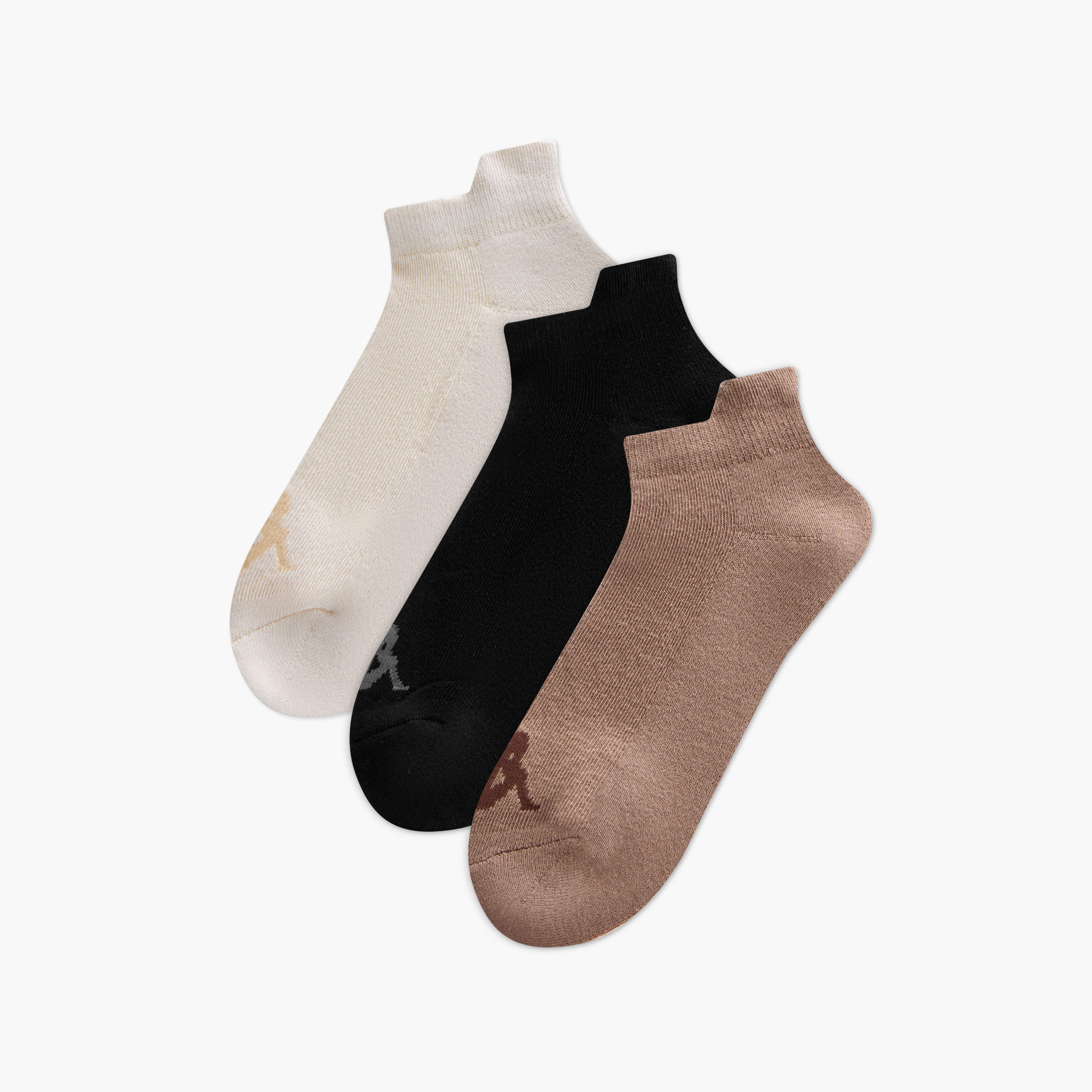 طقم جوارب رياضية 3 أزواج بحماية من البكتيريا وطبعات الشعار من كابا-women-socksandstockings-image-1