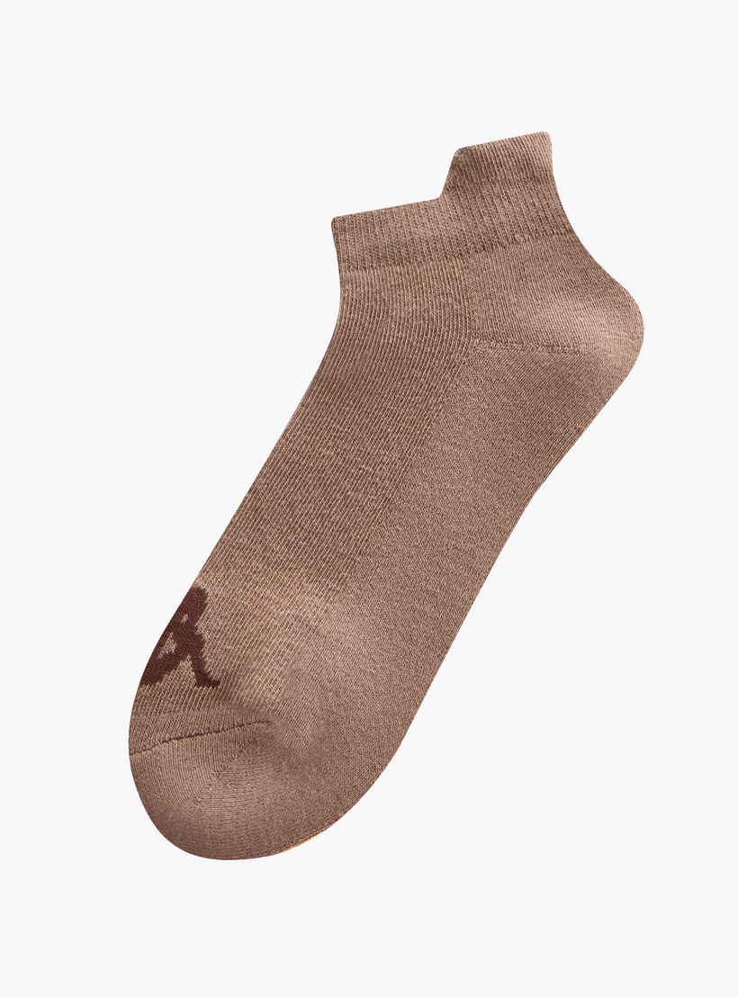 طقم جوارب رياضية 3 أزواج بحماية من البكتيريا وطبعات الشعار من كابا-women-socksandstockings-image-2