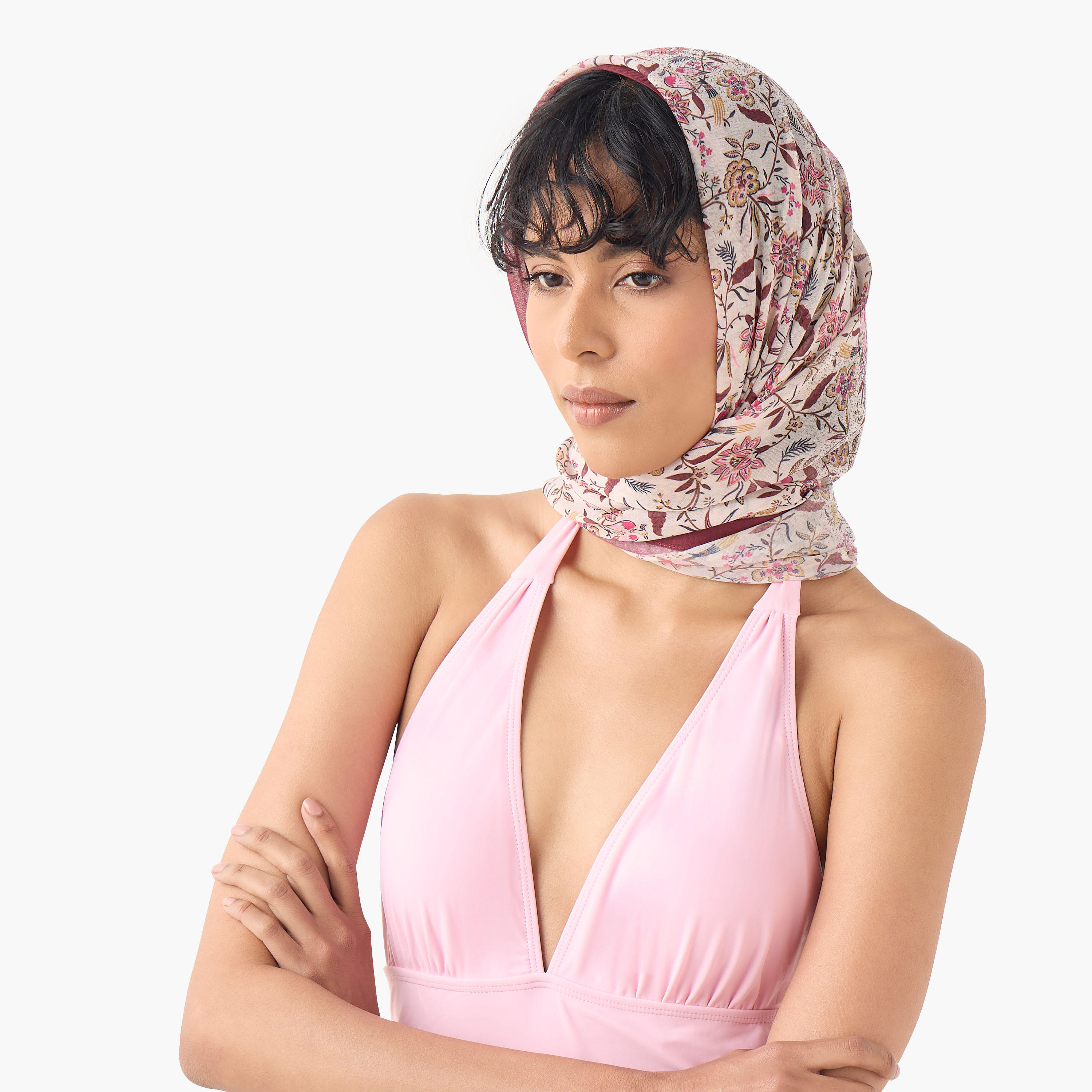 وشاح بطبعات أزهار وحافة متباينة-women-winterwear-scarves-image-4