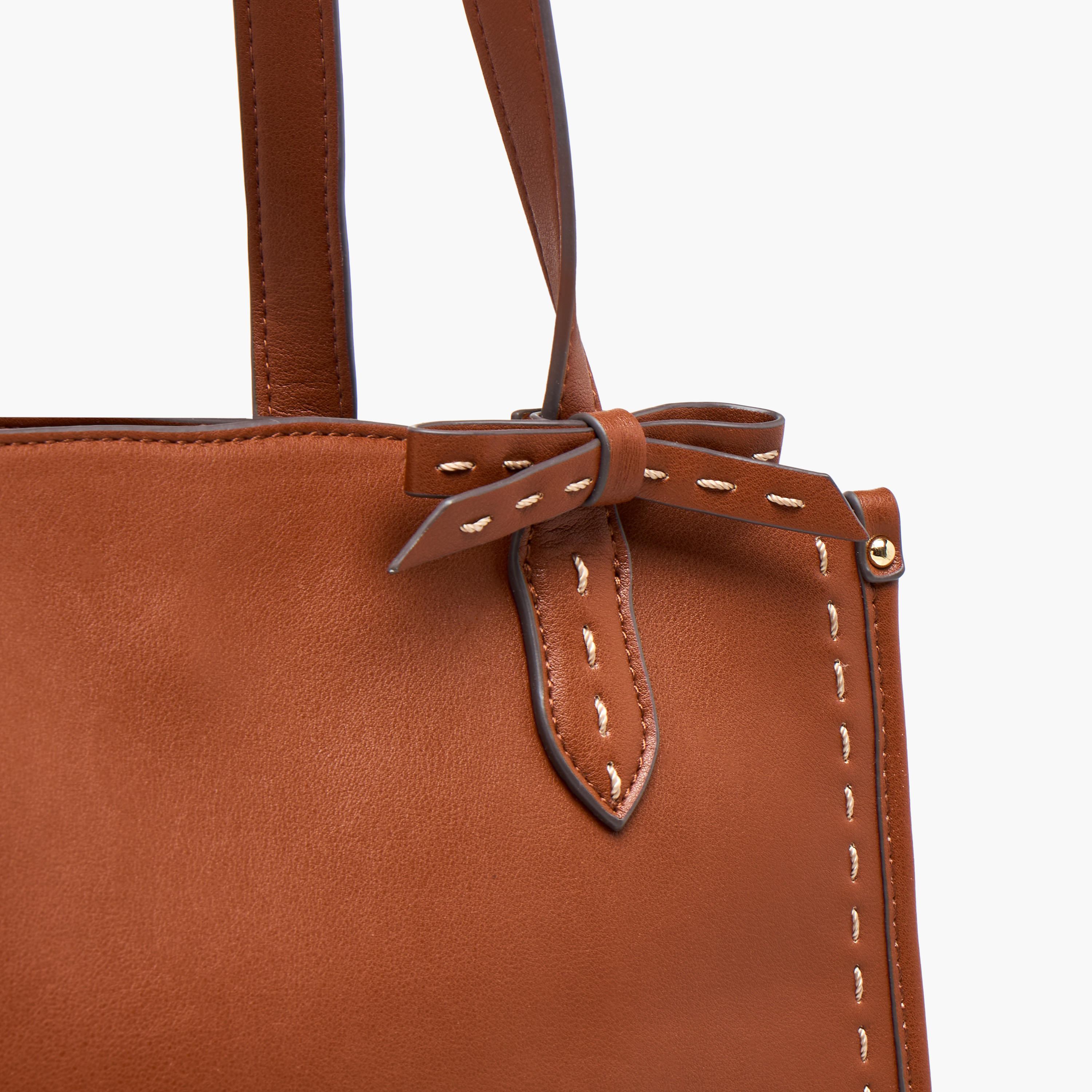 شنطة كتف بتفاصيل فيونكة وزر إغلاق-women-bagsandwallets-handbags-image-5