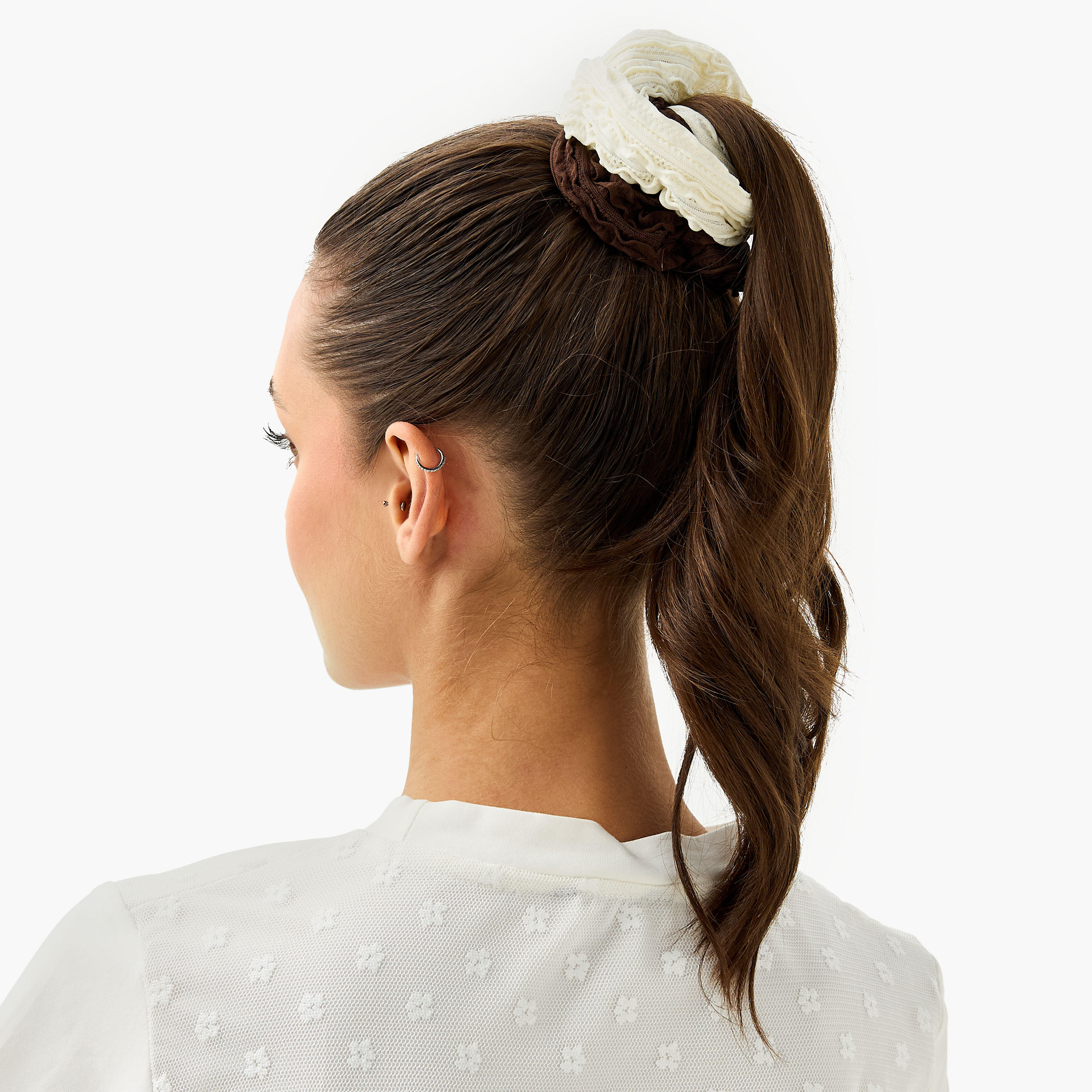 ربطات شعر سكرانشي بارزة الملمس -  طقم من 4 قطع-women-hairaccessories-scrunchies-image-2
