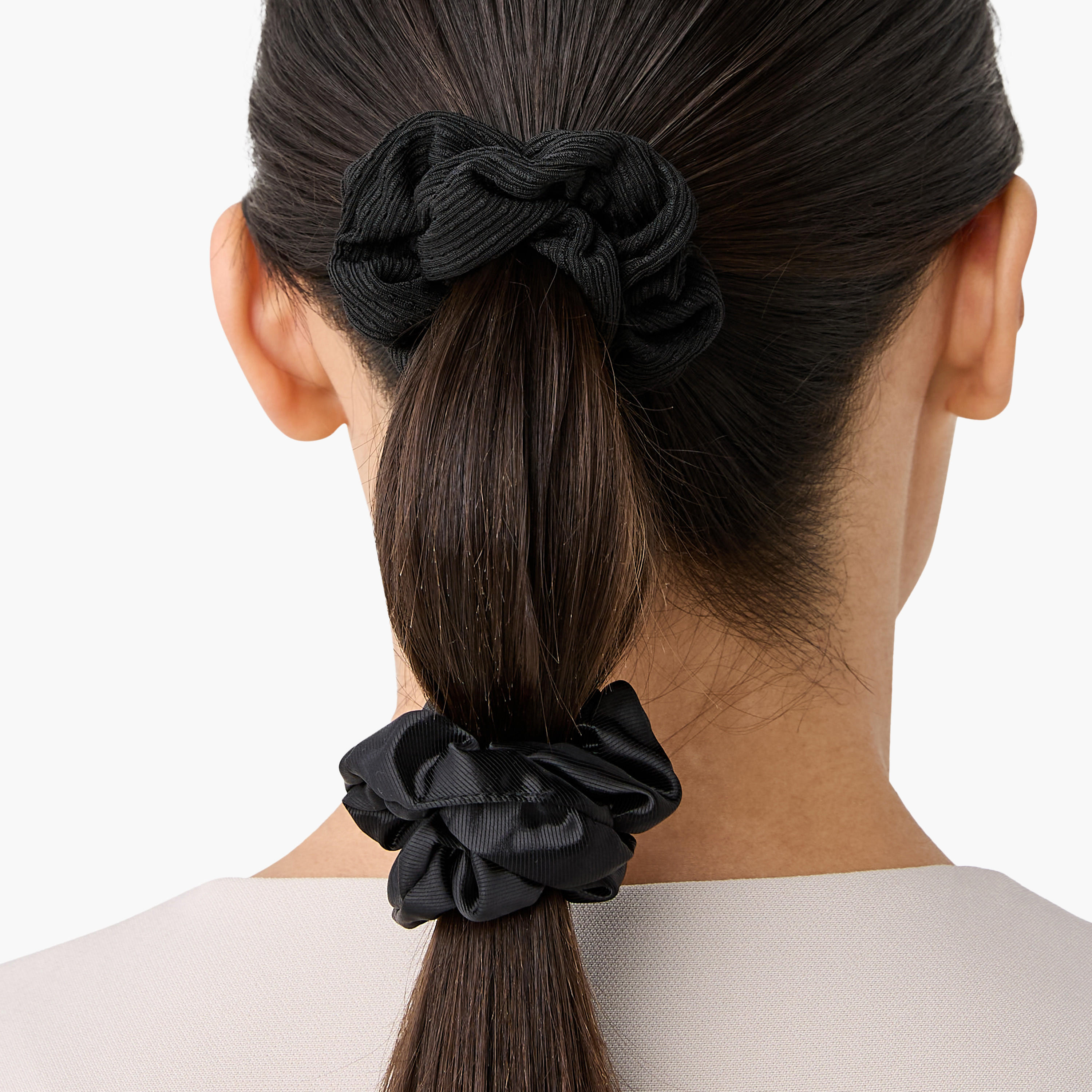 ربطة شعر سكرانشي بارزة الملمس - طقم من 6 قطع-women-hairaccessories-scrunchies-image-4