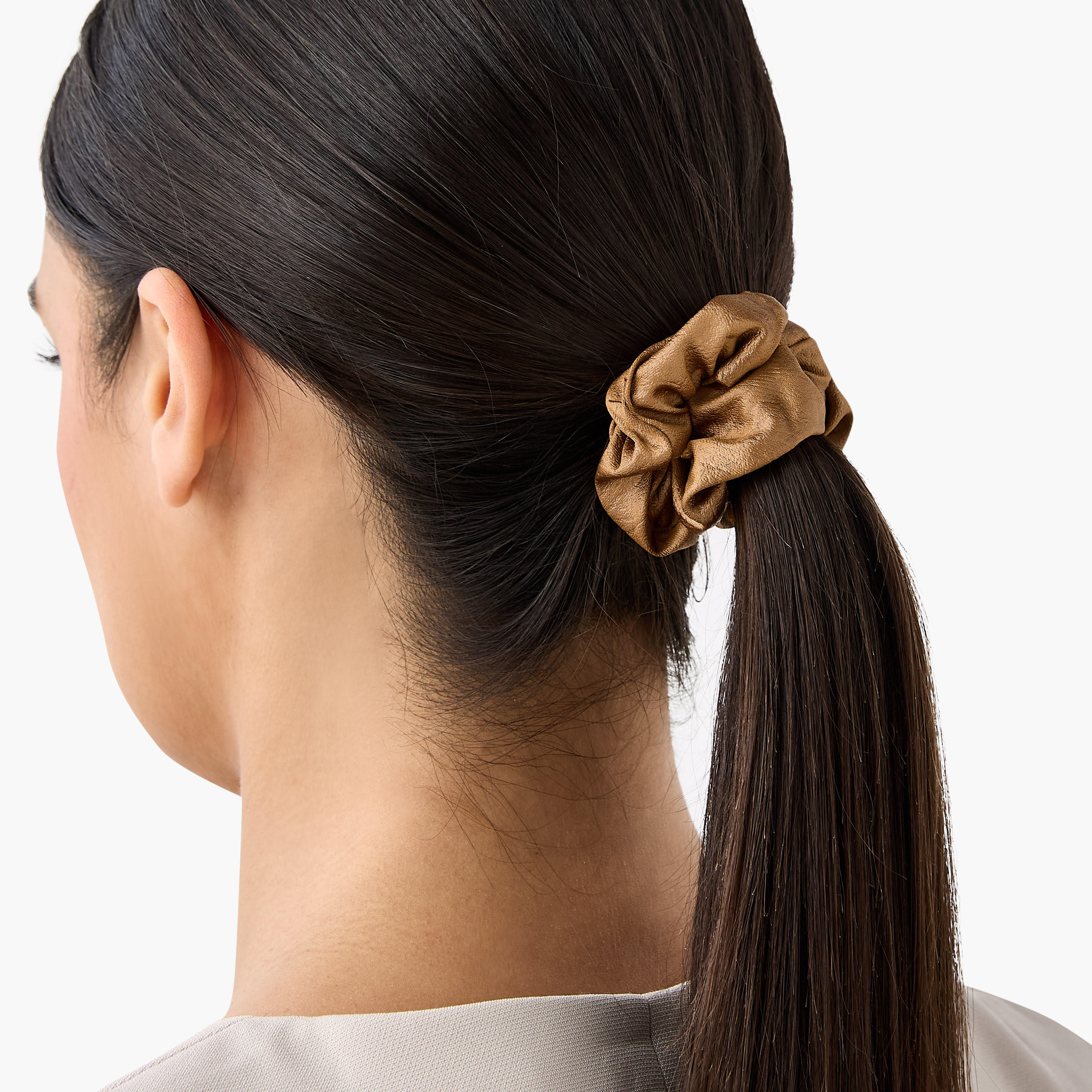 ربطة شعر سكرانشي بارزة الملمس بتصميم لامع - طقم من 6 قطع-women-hairaccessories-scrunchies-image-4