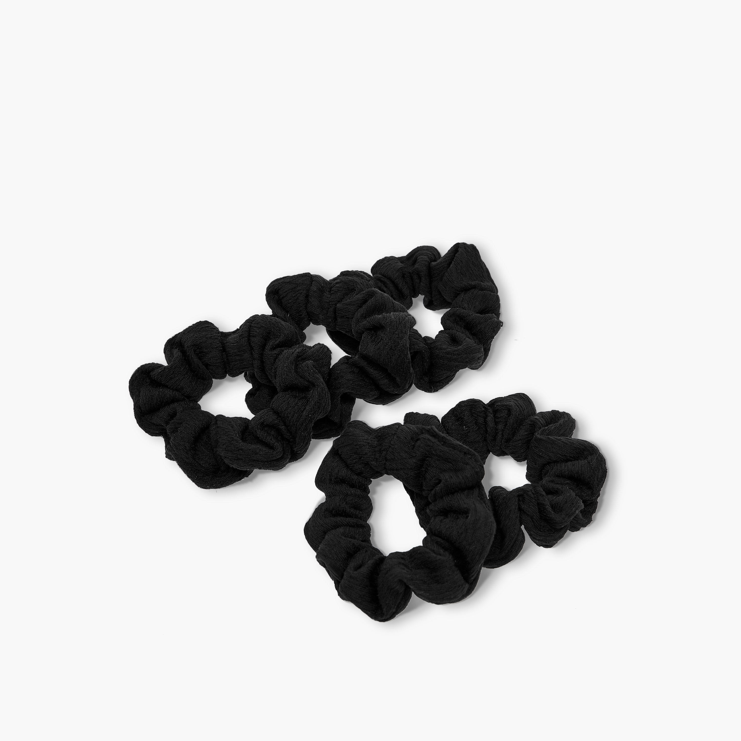 ربطات سكرانشي بارزة الملمس من جلو - طقم 5 قطع-women-hairaccessories-scrunchies-image-4