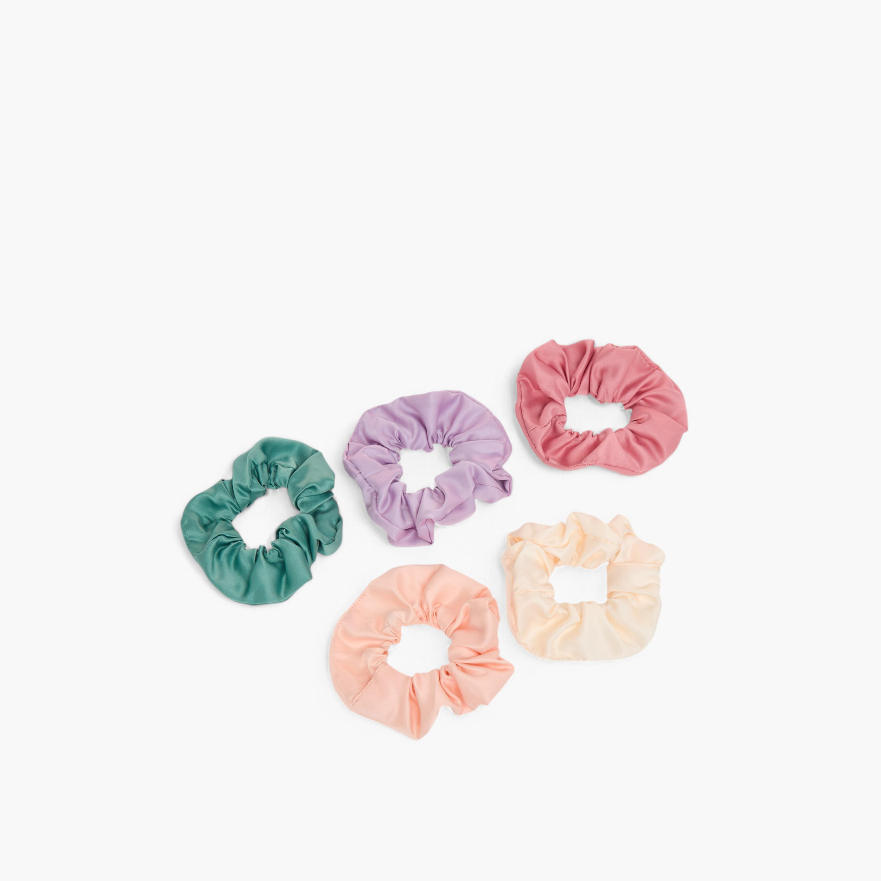 سكرنشي شعر ساتان من جلوو - طقم من 5-women-hairaccessories-image-3