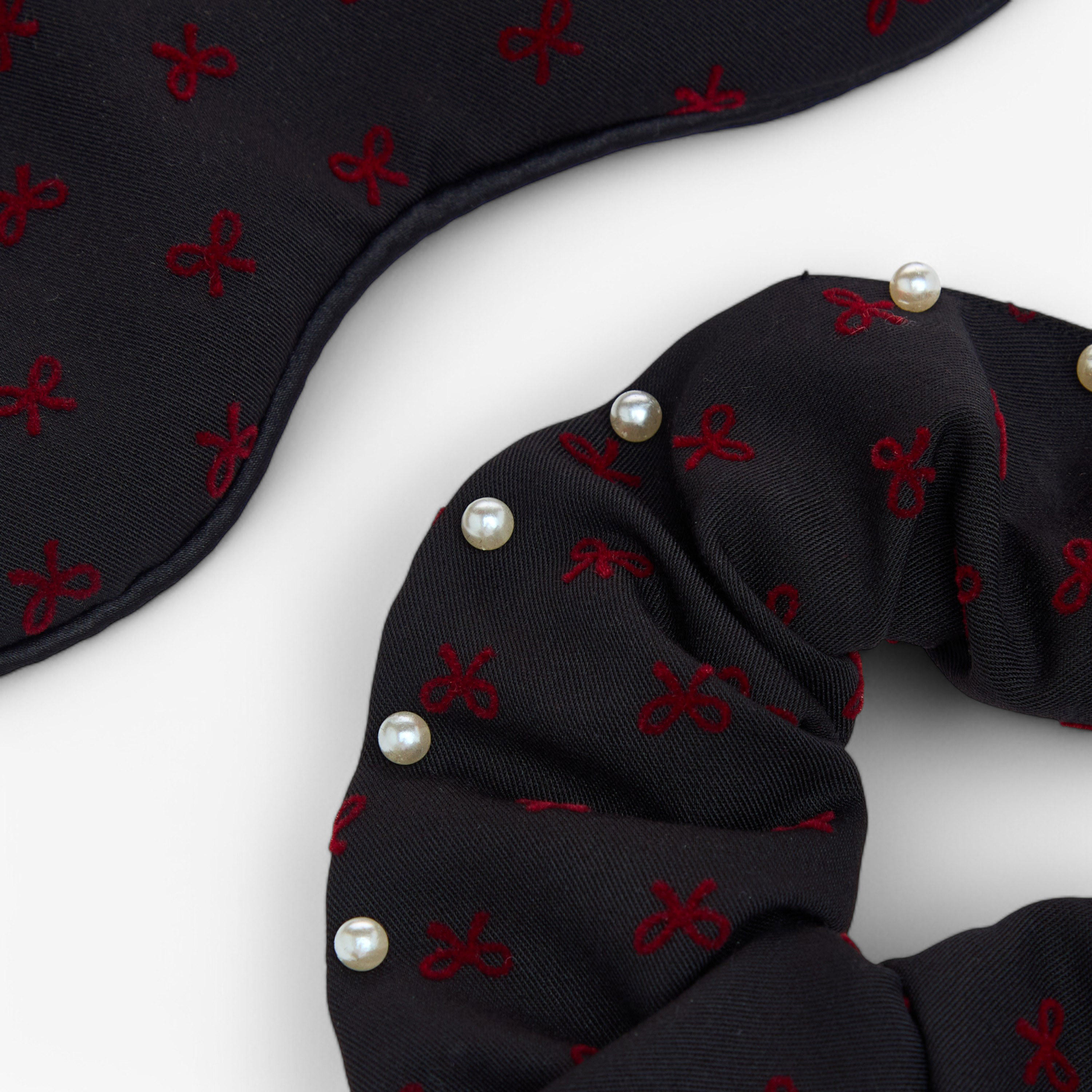 Gloo Bow Print Eye Mask and Hair Scrunchie Set-women-hairaccessories-image-4