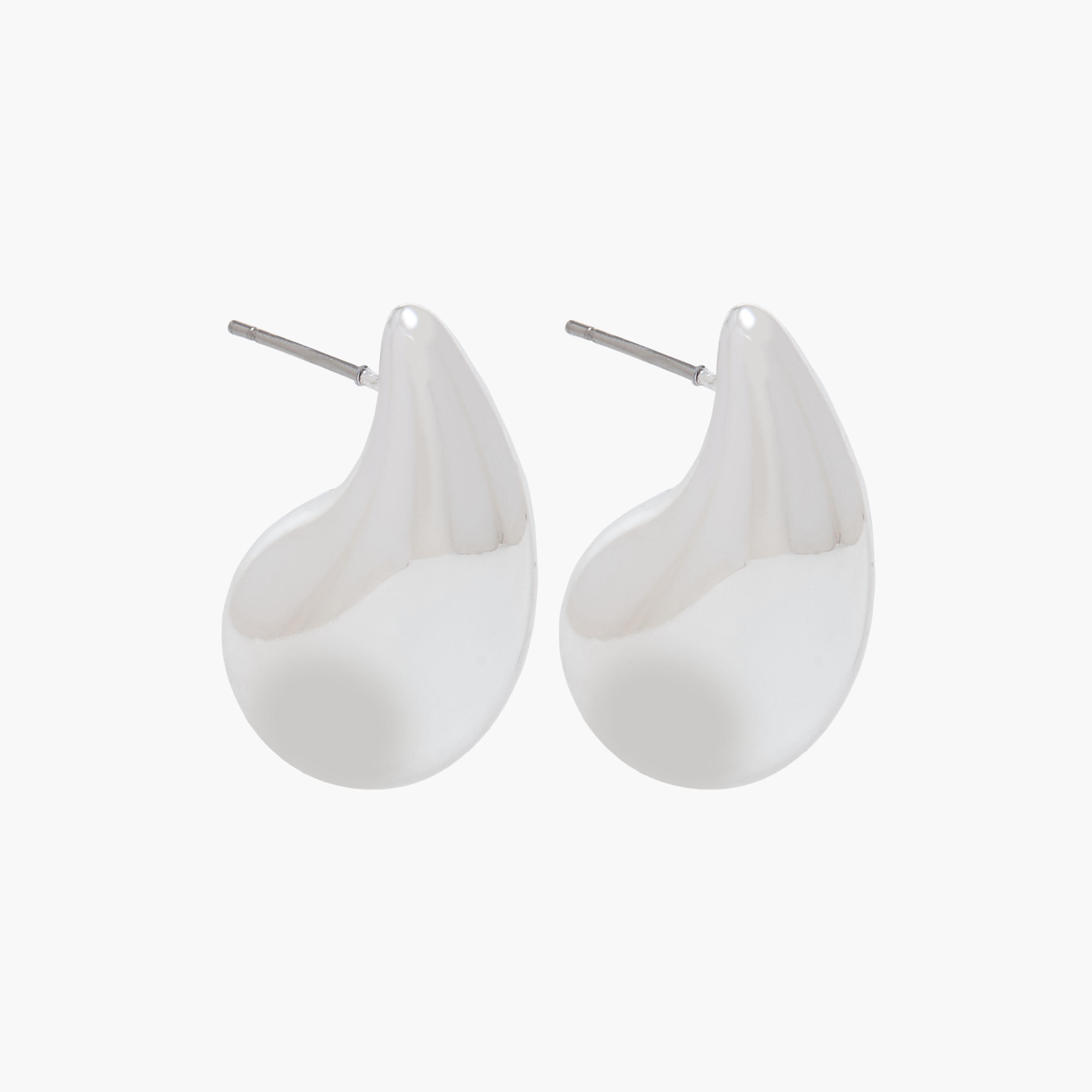 Gloo Metallic Stud Earrings with Pushback Closure-women-watchesandjewellery-jewellery-earrings-image-4