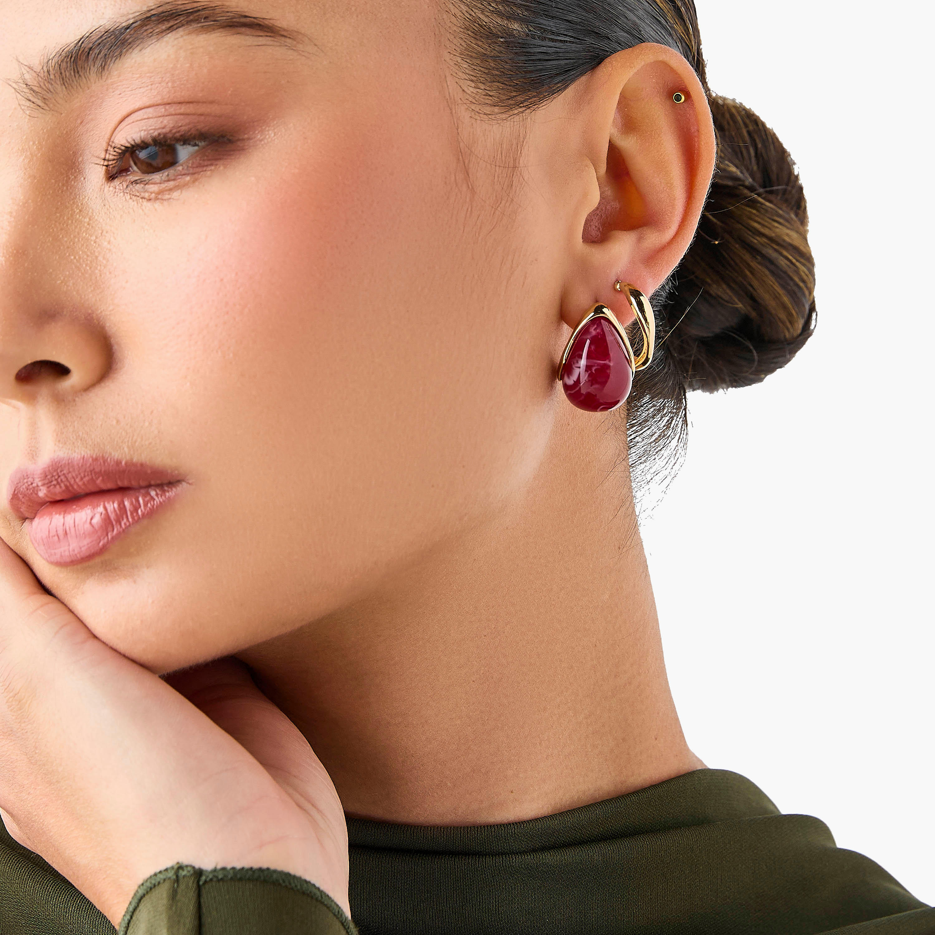 حلقان متنوعة بمكبس إغلاق خلفي - طقم من 3 أزواج-women-watchesandjewellery-jewellery-earrings-image-2