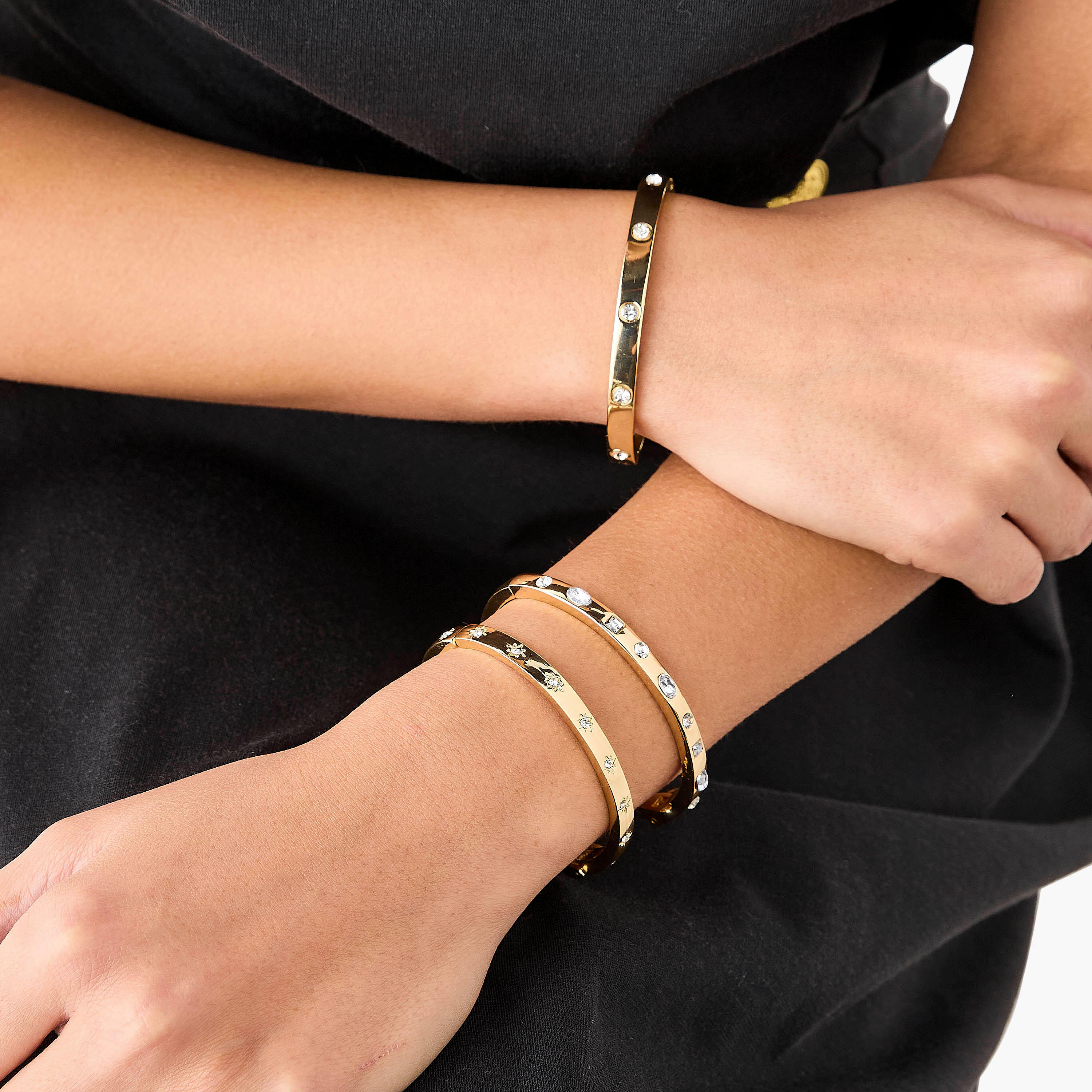 أساور مزينة - طقم من 3 قطع-women-watchesandjewellery-jewellery-banglesandbracelets-image-2