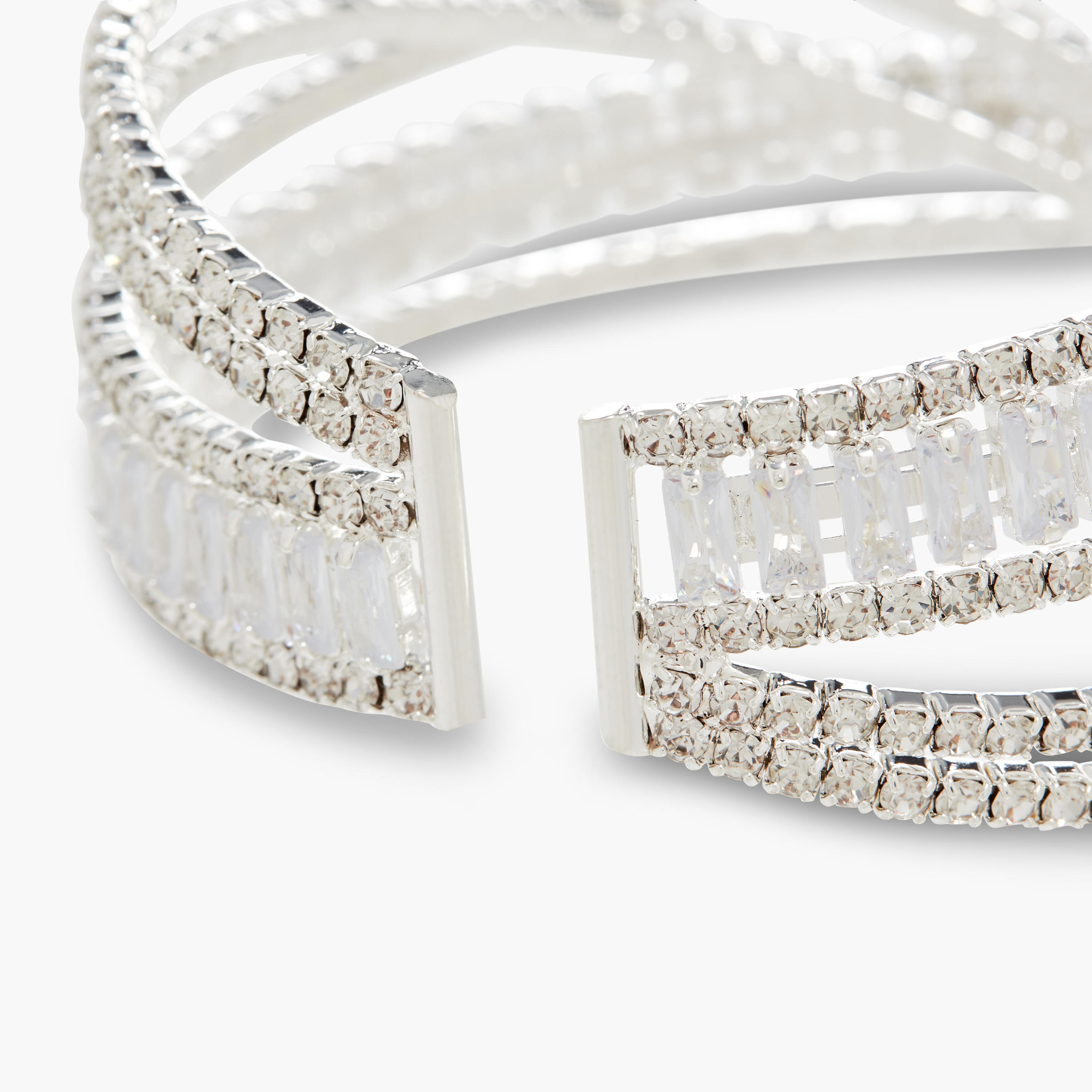 سوار مزيّن-women-watchesandjewellery-jewellery-banglesandbracelets-image-1