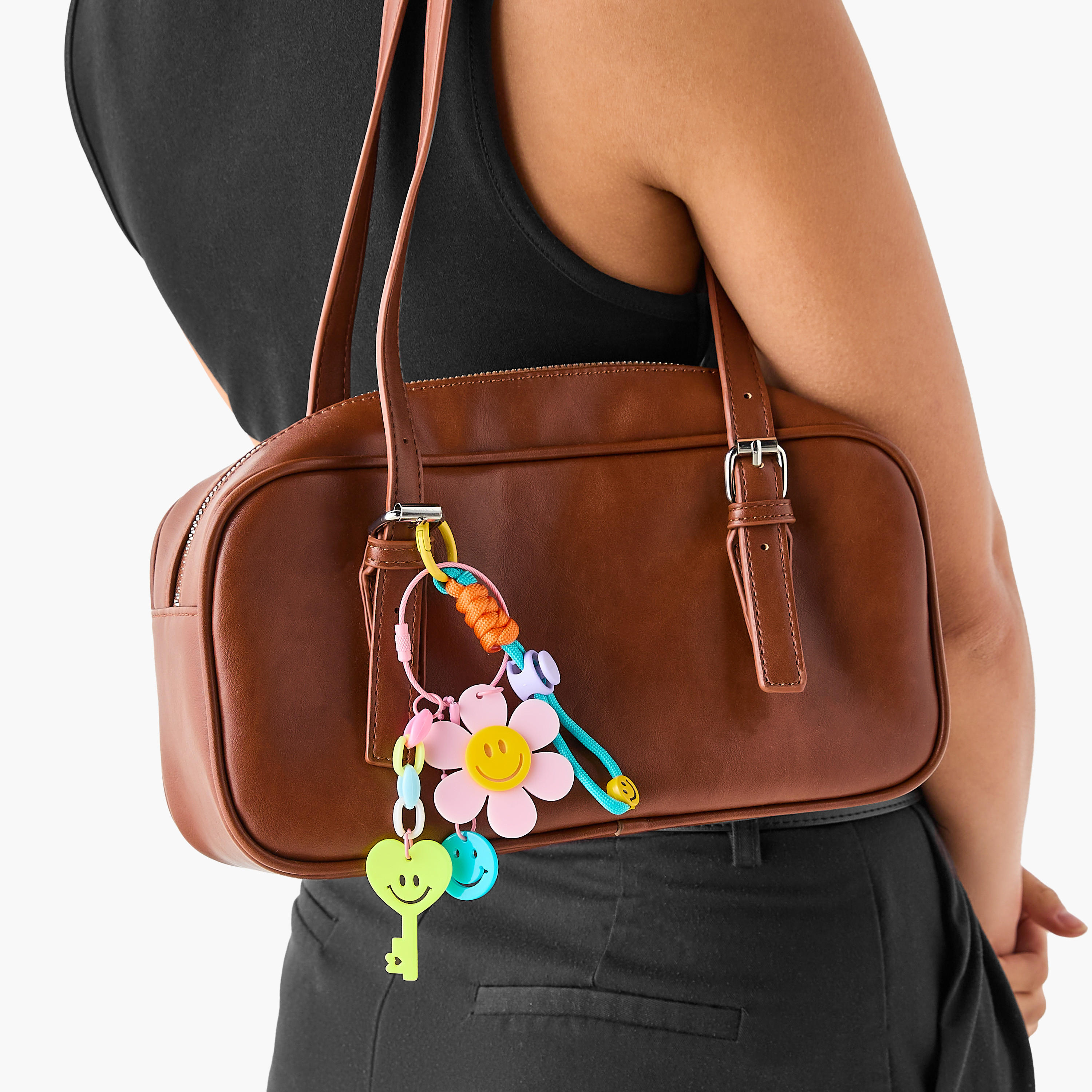 دلاية شنطة سمايلي-women-clothingaccessories-novelties-image-4