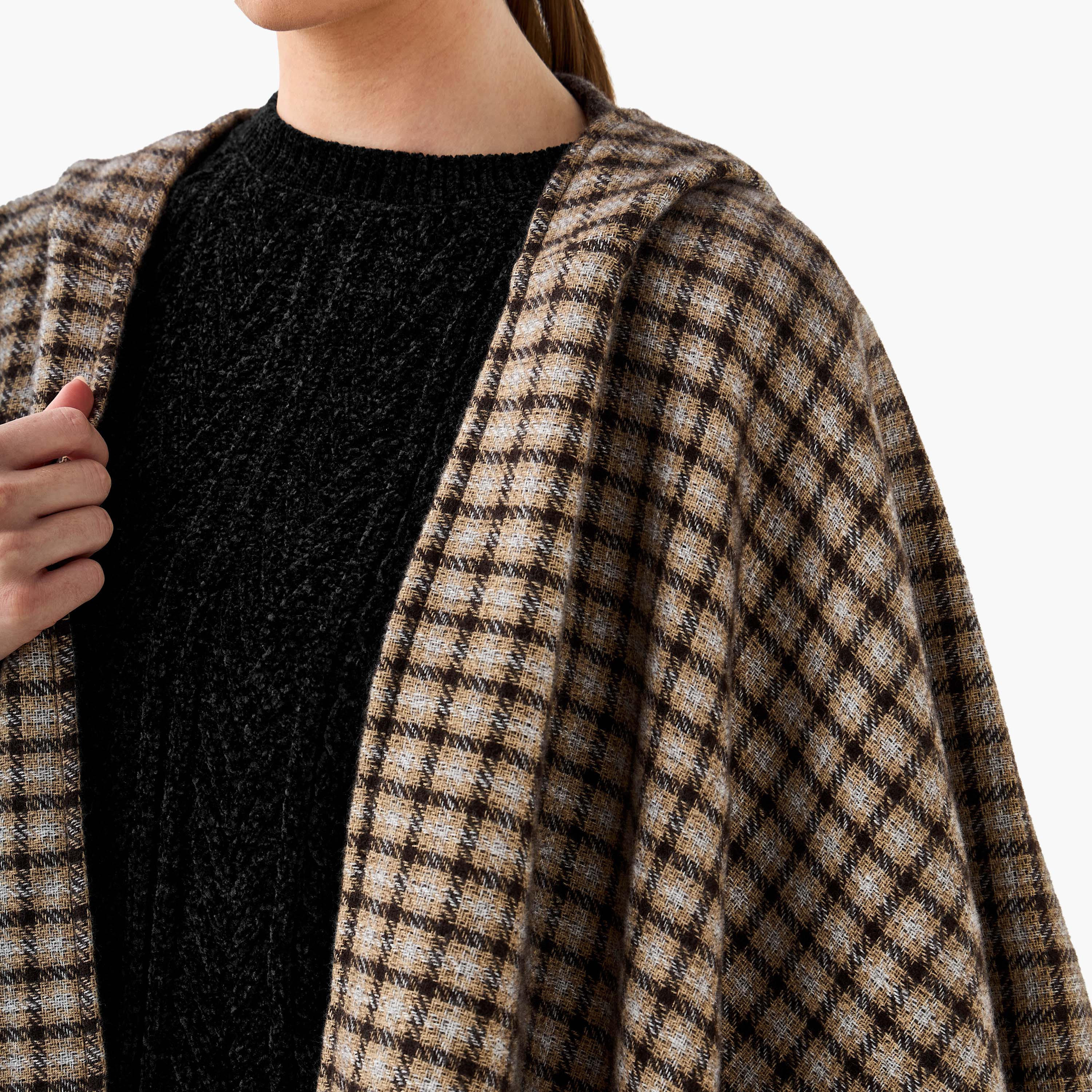 سترة كاب بوليستر بني بقبعة-women-winterwear-cardigansandjumpers-cardigans-image-2