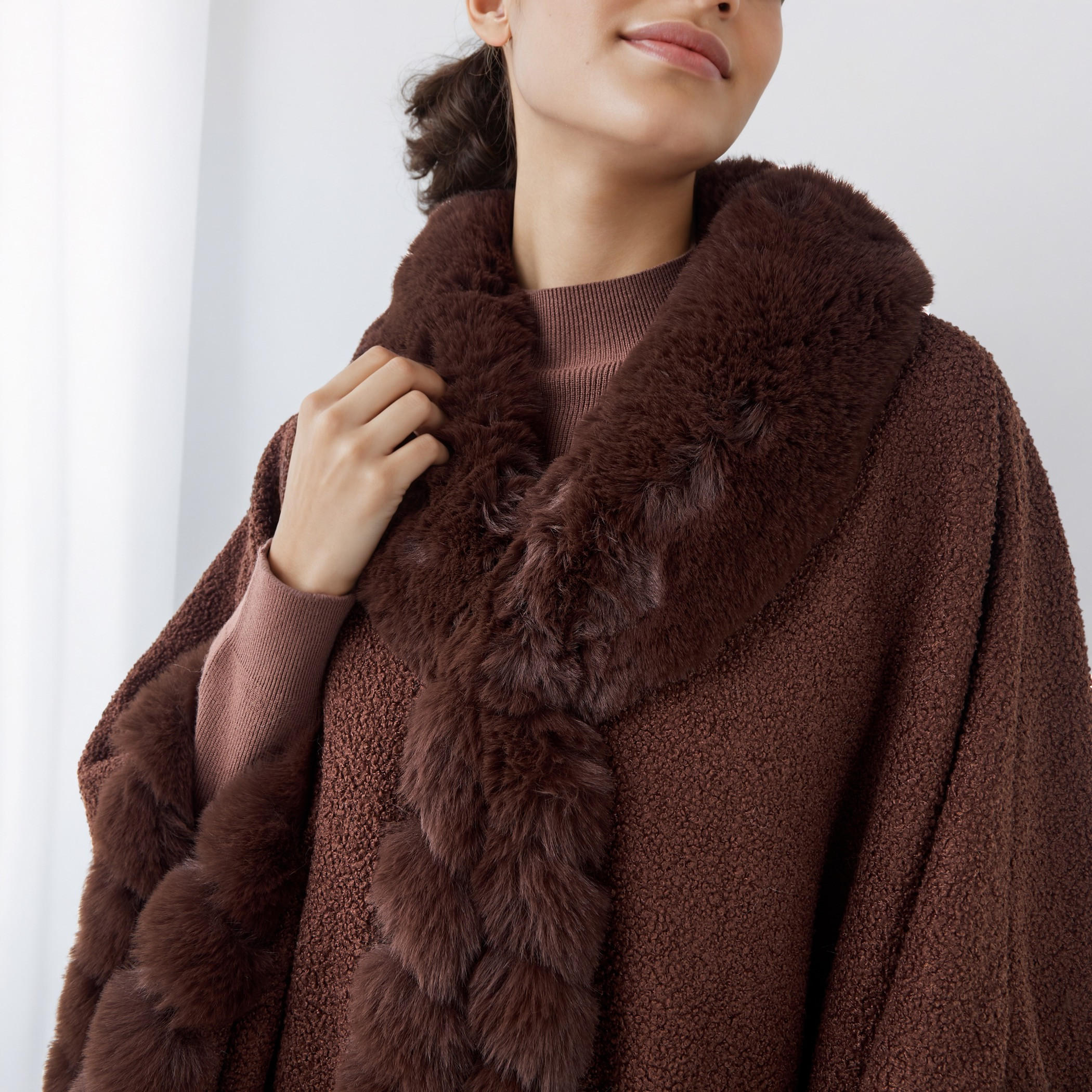 سترة كاب بوليستر بحافة فرو-women-winterwear-cardigansandjumpers-cardigans-image-4