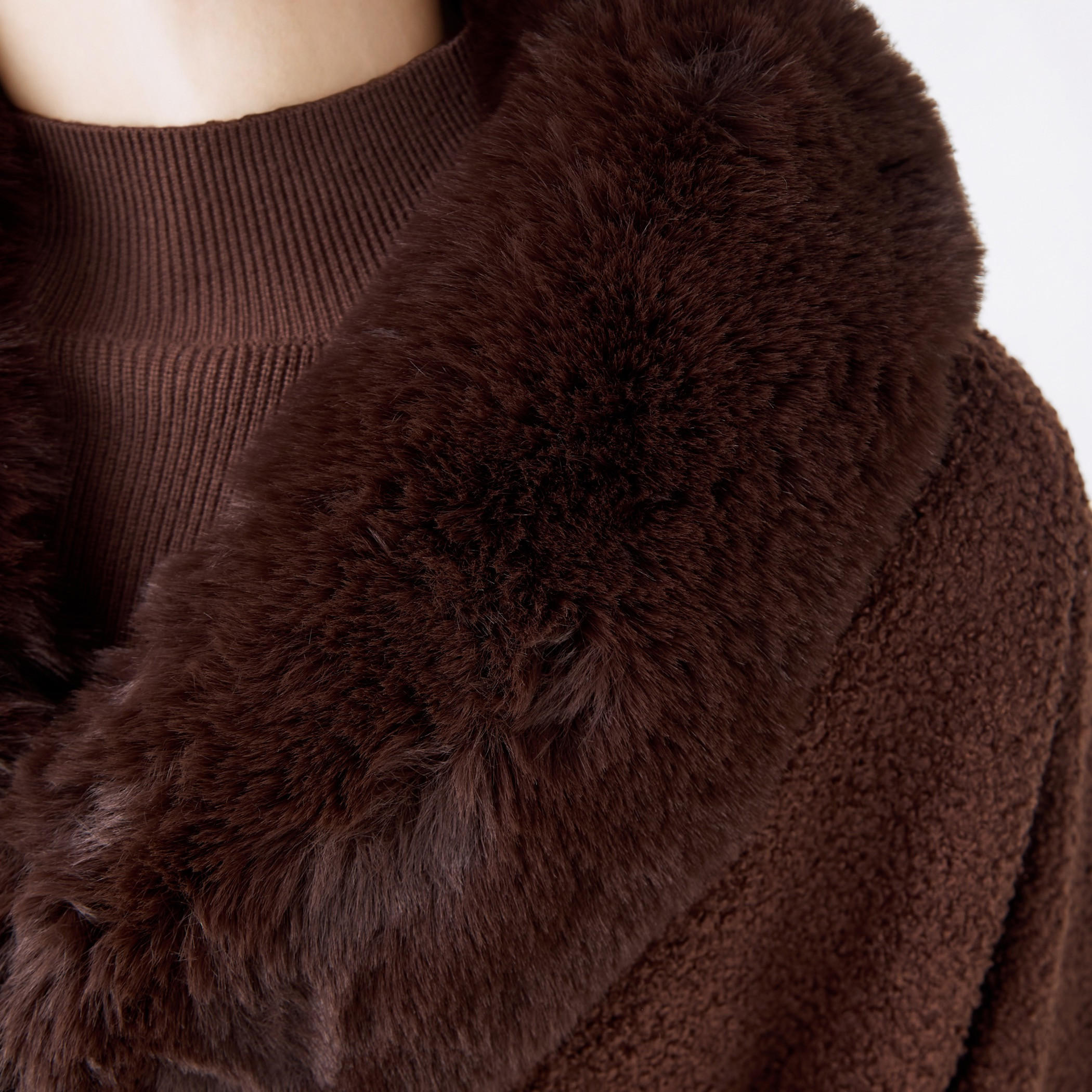 سترة كاب بوليستر بحافة فرو-women-winterwear-cardigansandjumpers-cardigans-image-5